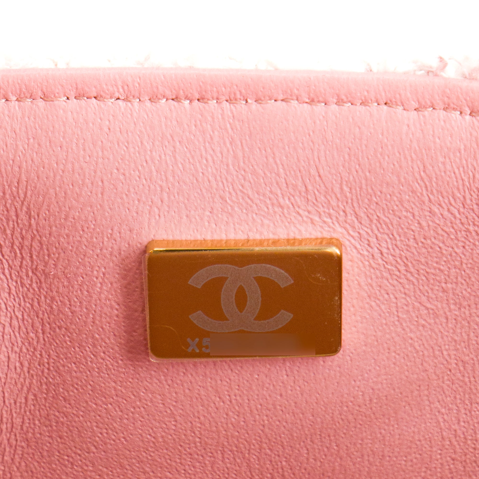 CHANEL - Sac à bandoulière Mini Rectangle Classique/Timeless Chanel en tweed rose
