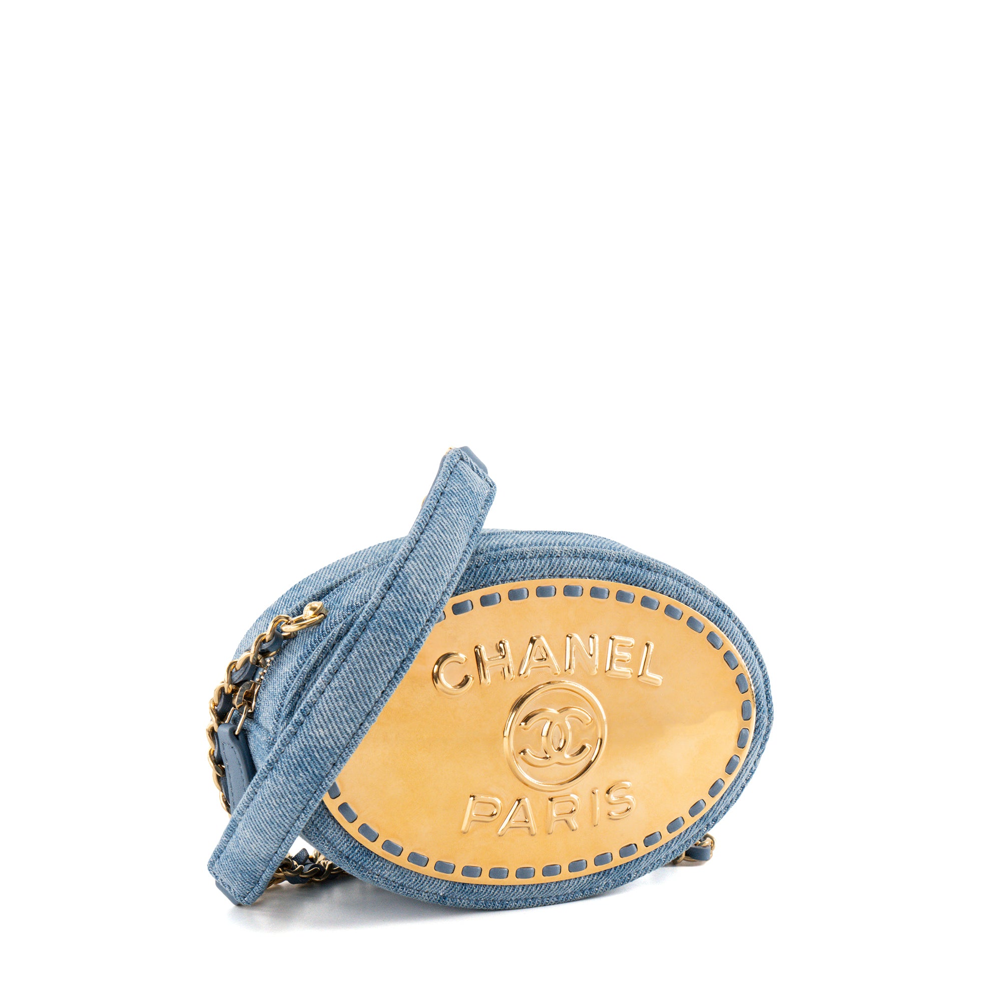 CHANEL - Sac à bandoulière Ovale CC Chanel en denim bleu et métal doré