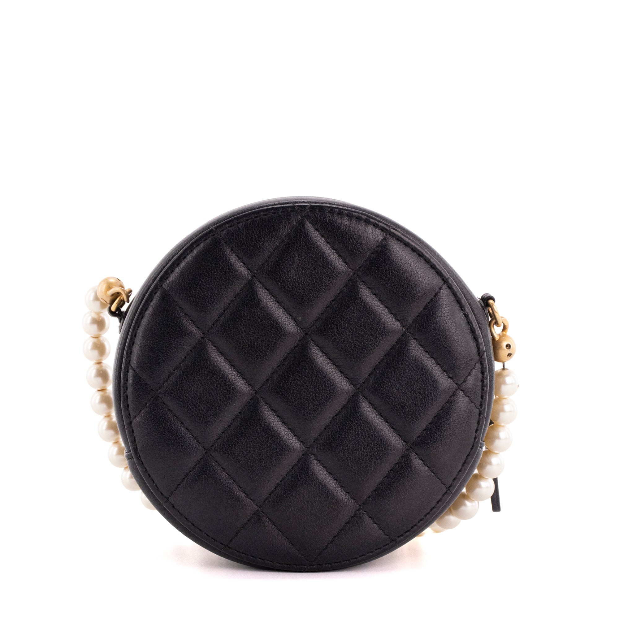 CHANEL - Sac à bandoulière Pearls Round Chanel en cuir noir