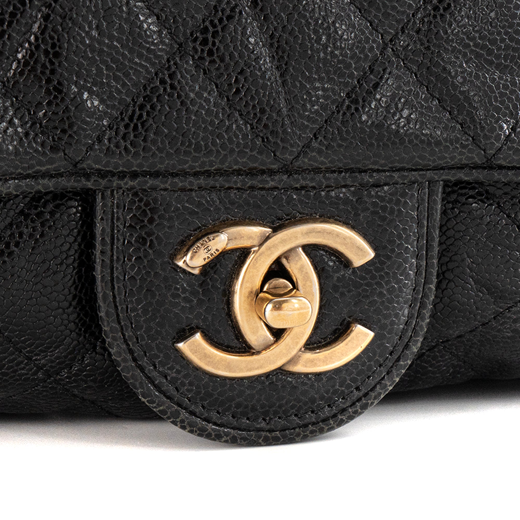 CHANEL - Sac à bandoulière Shiva Chanel en cuir caviar noir