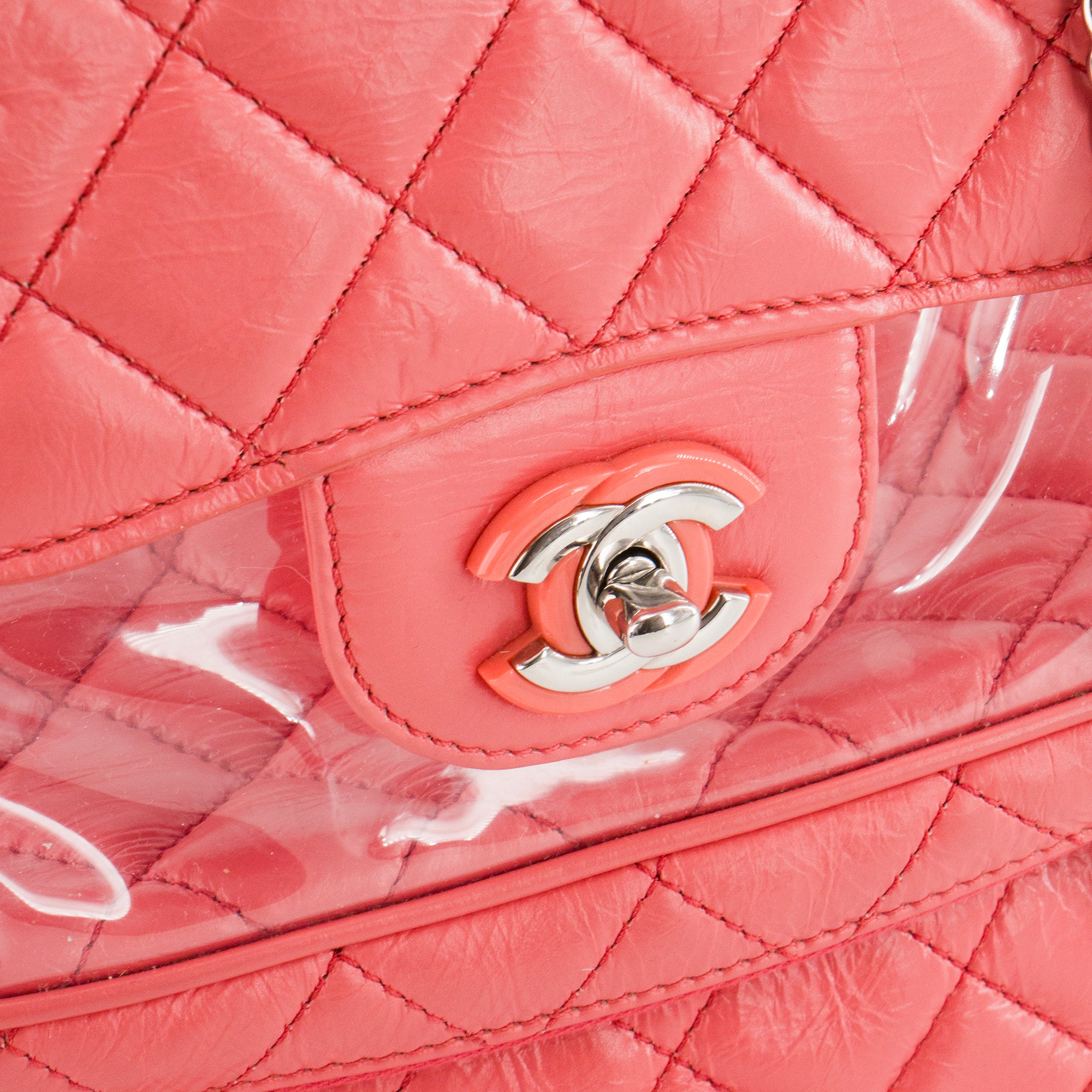CHANEL - Sac à bandoulière Trendy CC Chanel en cuir rose et plastique transparent