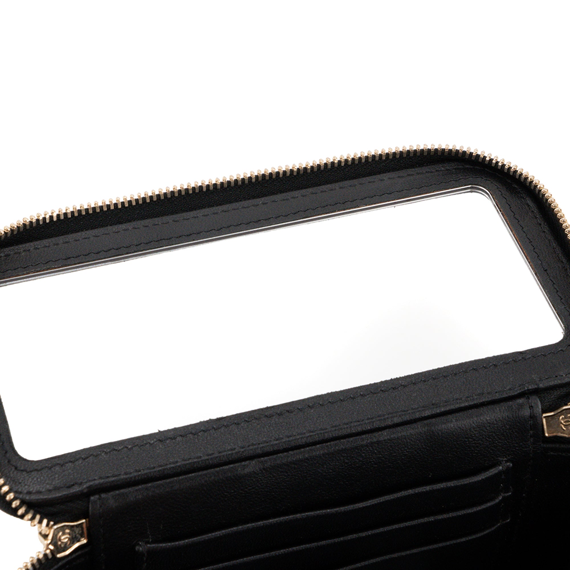 CHANEL - Sac à bandoulière Vanity Top Handle Chanel en cuir lisse noir