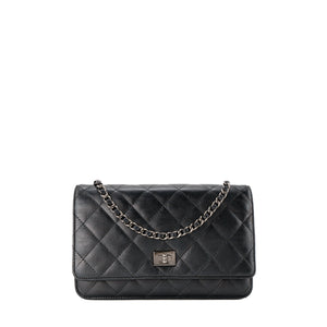 CHANEL - Sac à bandoulière Wallet On Chain 2.55 Chanel en cuir froissé noir