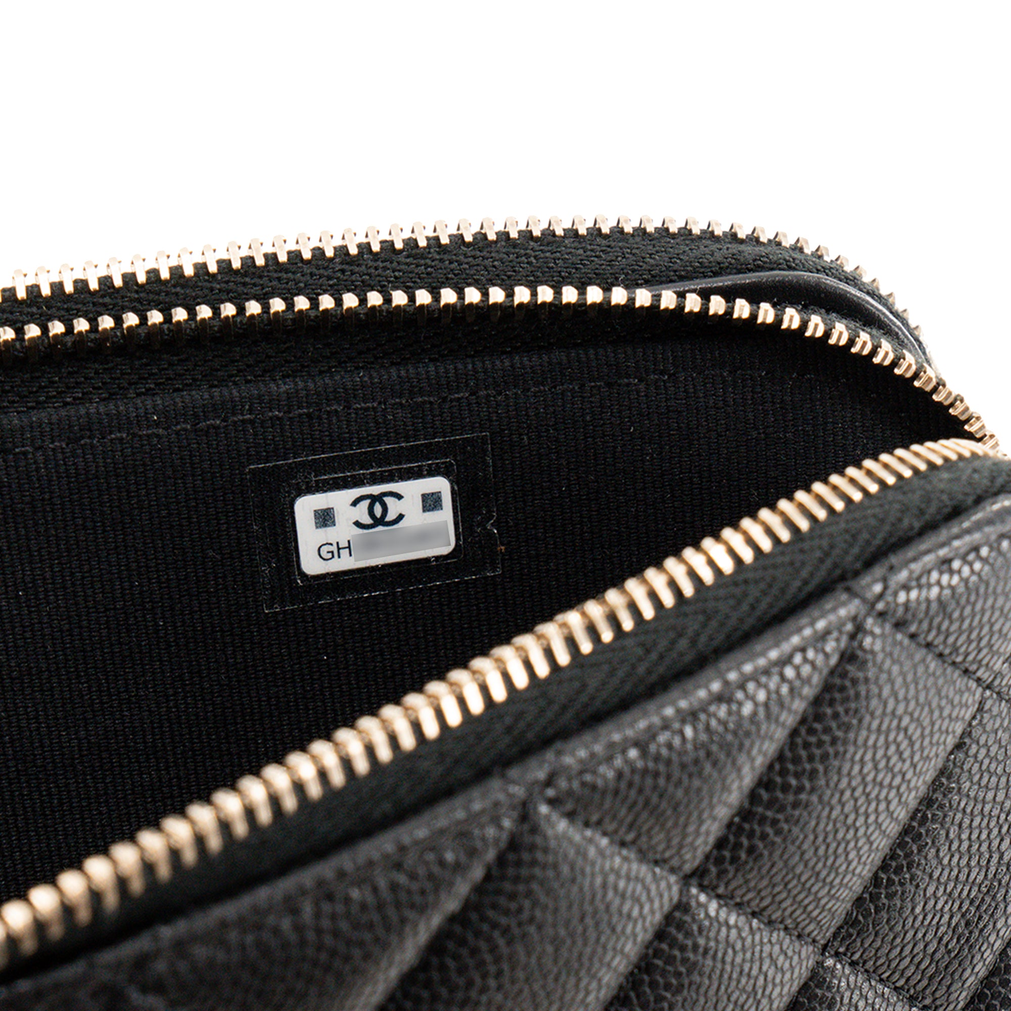 CHANEL - Sac à bandoulière Wallet On Chain Chanel en cuir caviar noir