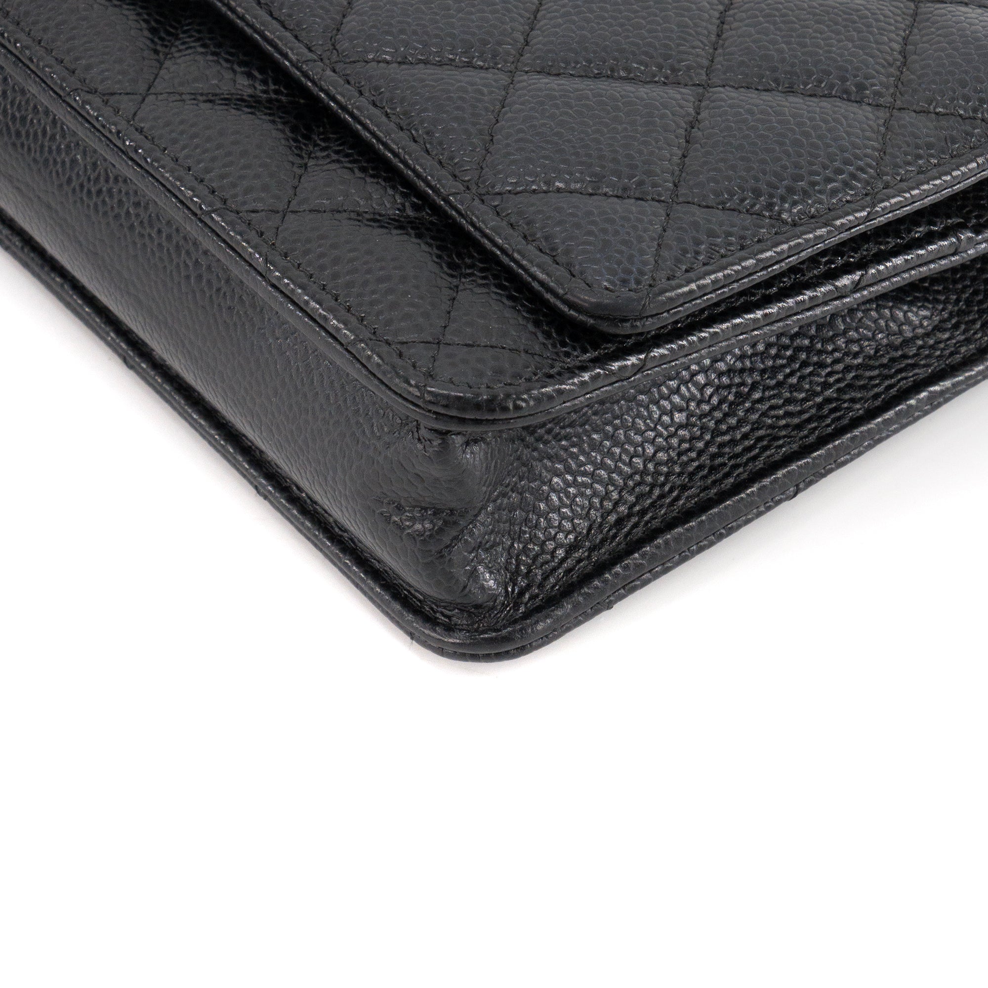 CHANEL - Sac à bandoulière Wallet On Chain Classique/Timeless Chanel en cuir caviar noir