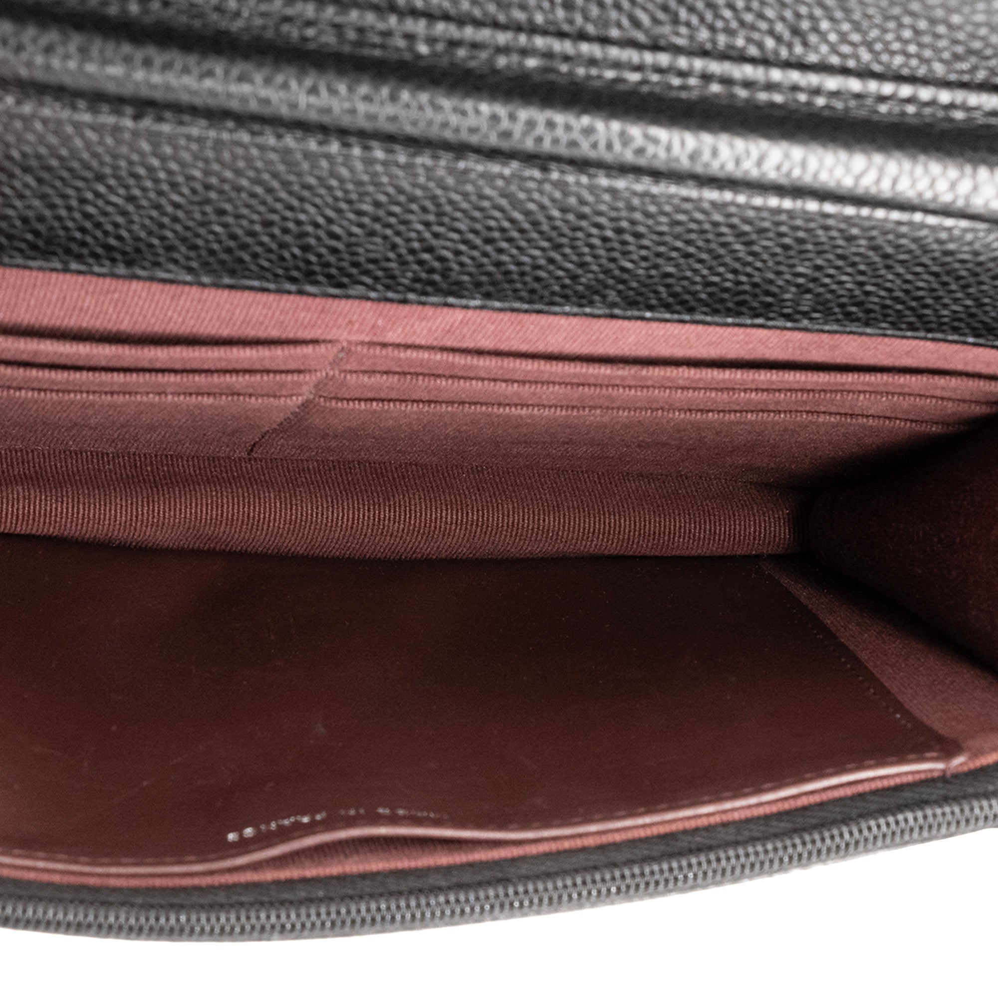 CHANEL - Sac à bandoulière Wallet On Chain Chanel en cuir caviar noir