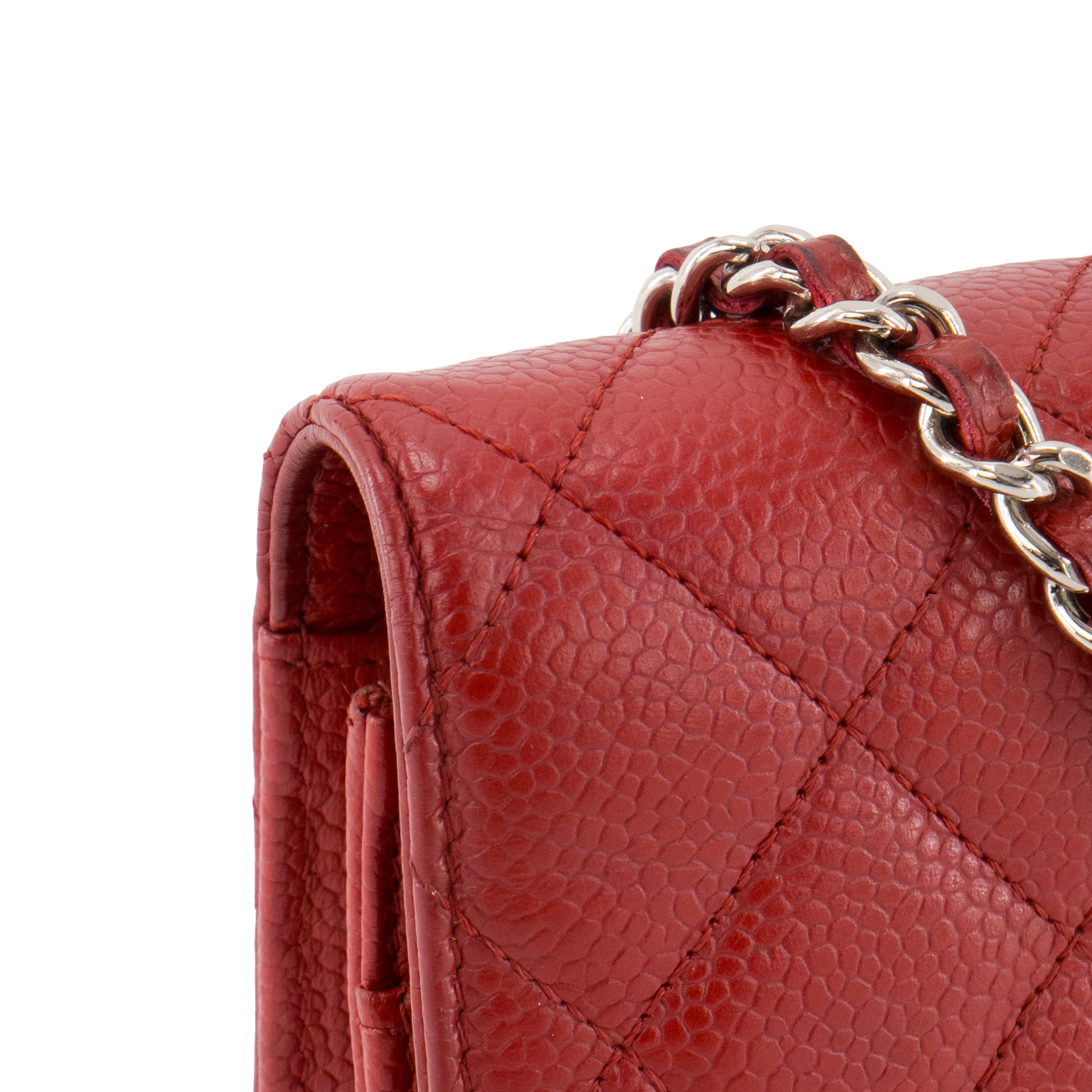 CHANEL - Sac à bandoulière Wallet on Chain Chanel en cuir caviar rouge