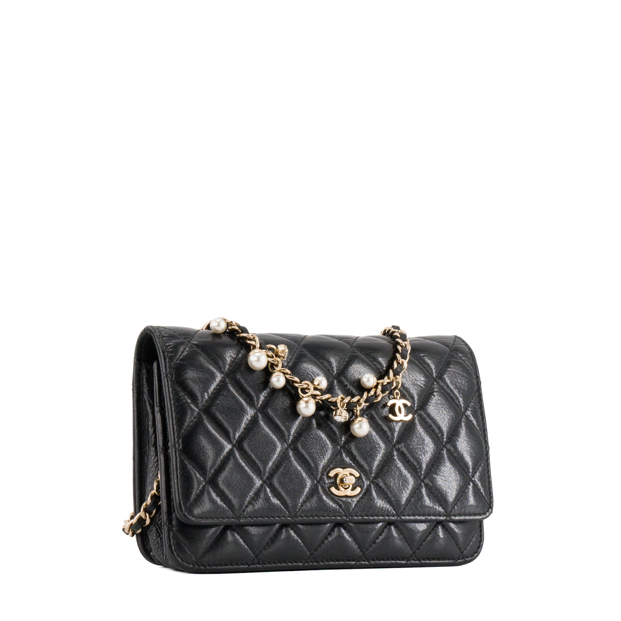 CHANEL - Sac à bandoulière Wallet On Chain Chanel en cuir glacé noir édition limitée