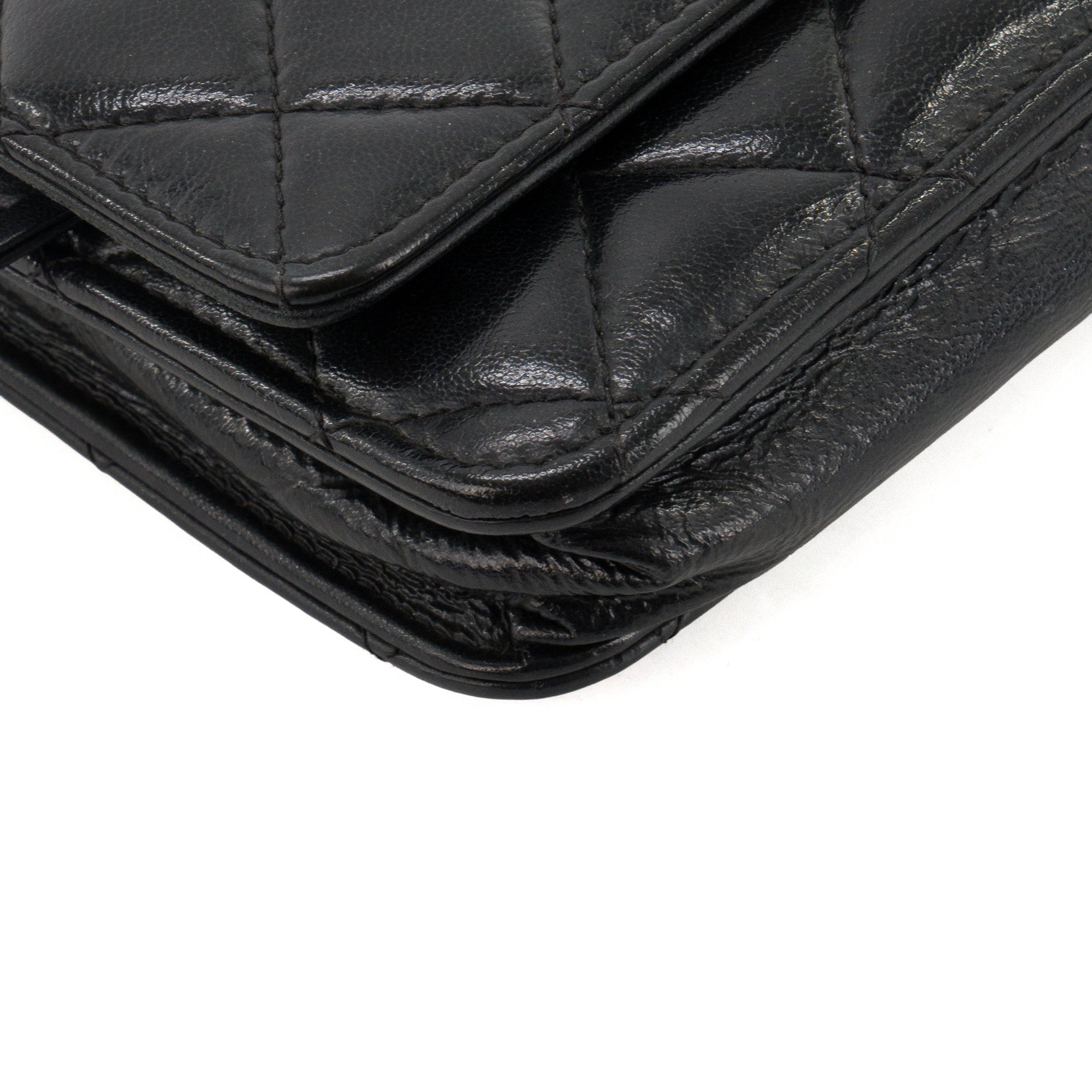 CHANEL - Sac à bandoulière Wallet On Chain Chanel en cuir glacé noir édition limitée
