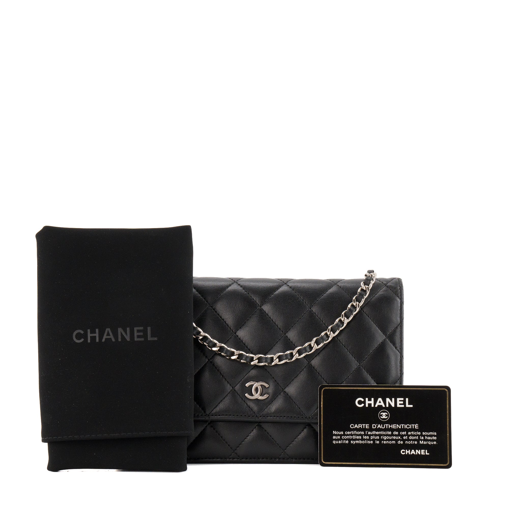 CHANEL - Sac à bandoulière Wallet on Chain Chanel en cuir lisse noir