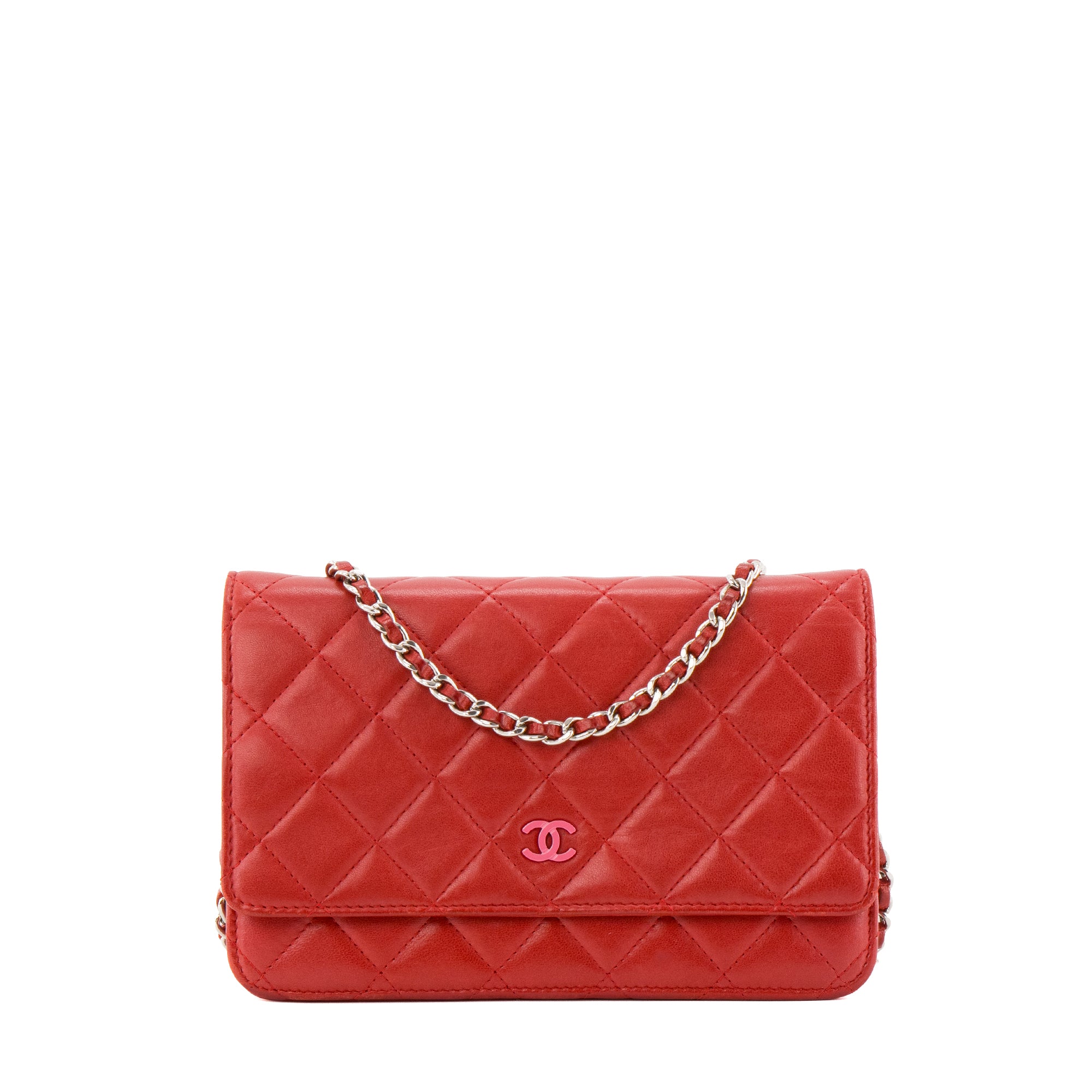 CHANEL - Sac à bandoulière Wallet on Chain Chanel en cuir lisse rouge