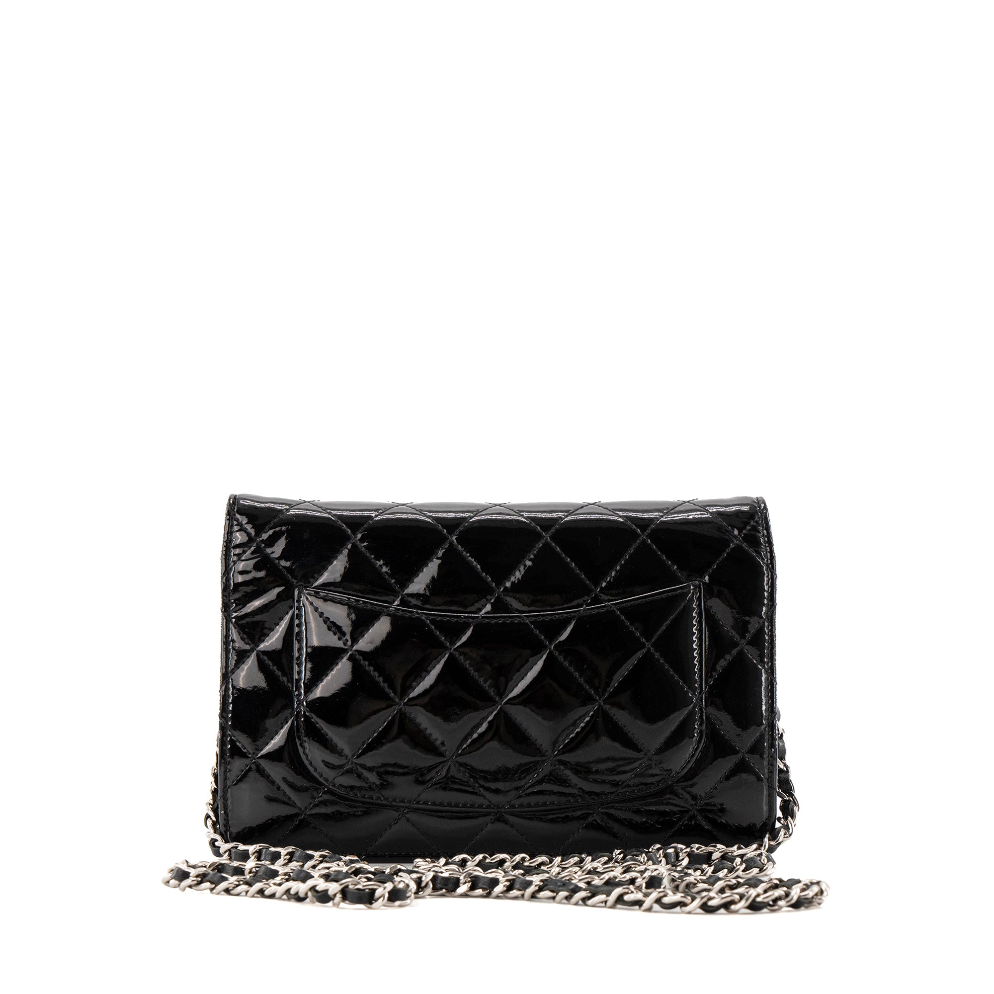 CHANEL - Sac à bandoulière Wallet On Chain Chanel en cuir verni noir
