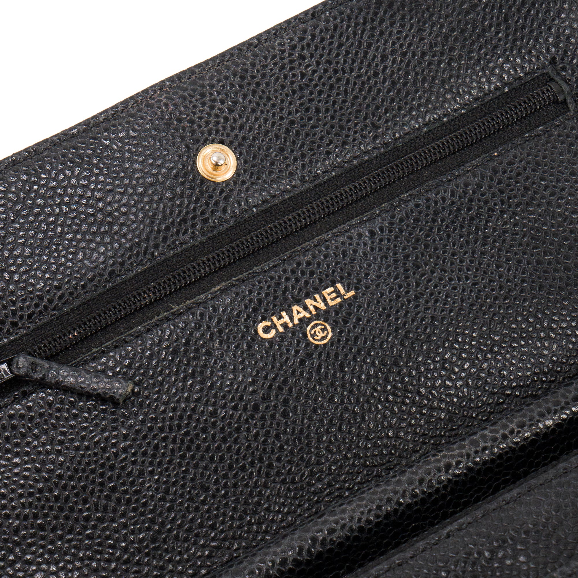 CHANEL - Sac à bandoulière Wallet On Chain Classique/Timeless Chanel en cuir caviar noir