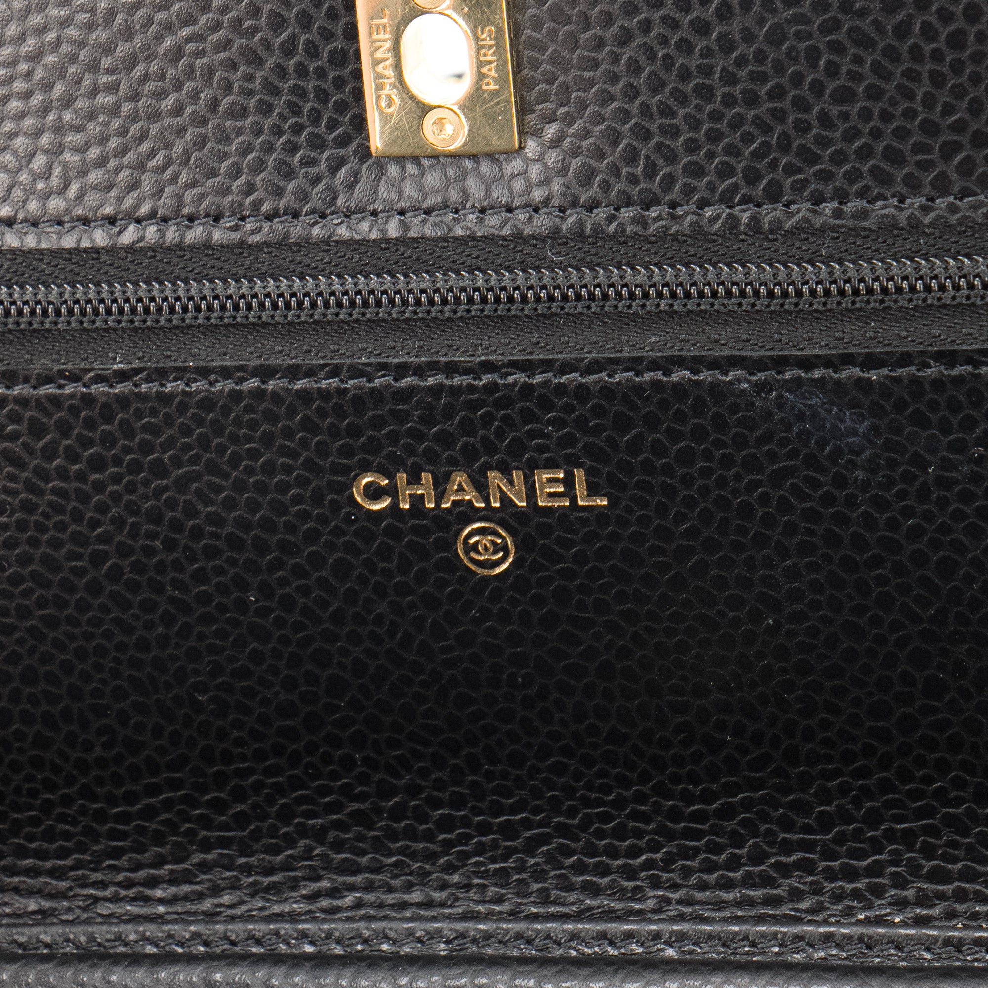 CHANEL - Sac à bandoulière Wallet on Chain Classique/Timeless Chanel en cuir caviar noir