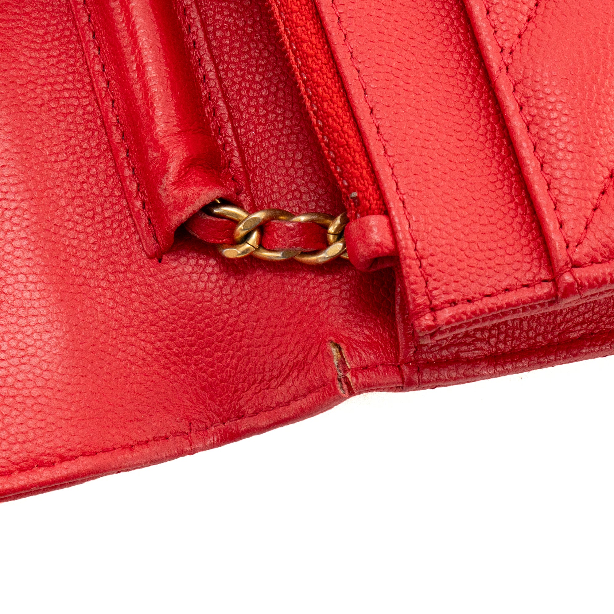 CHANEL - Sac à bandoulière Wallet On Chain Classique/Timeless Chanel en cuir caviar rouge édition limitée