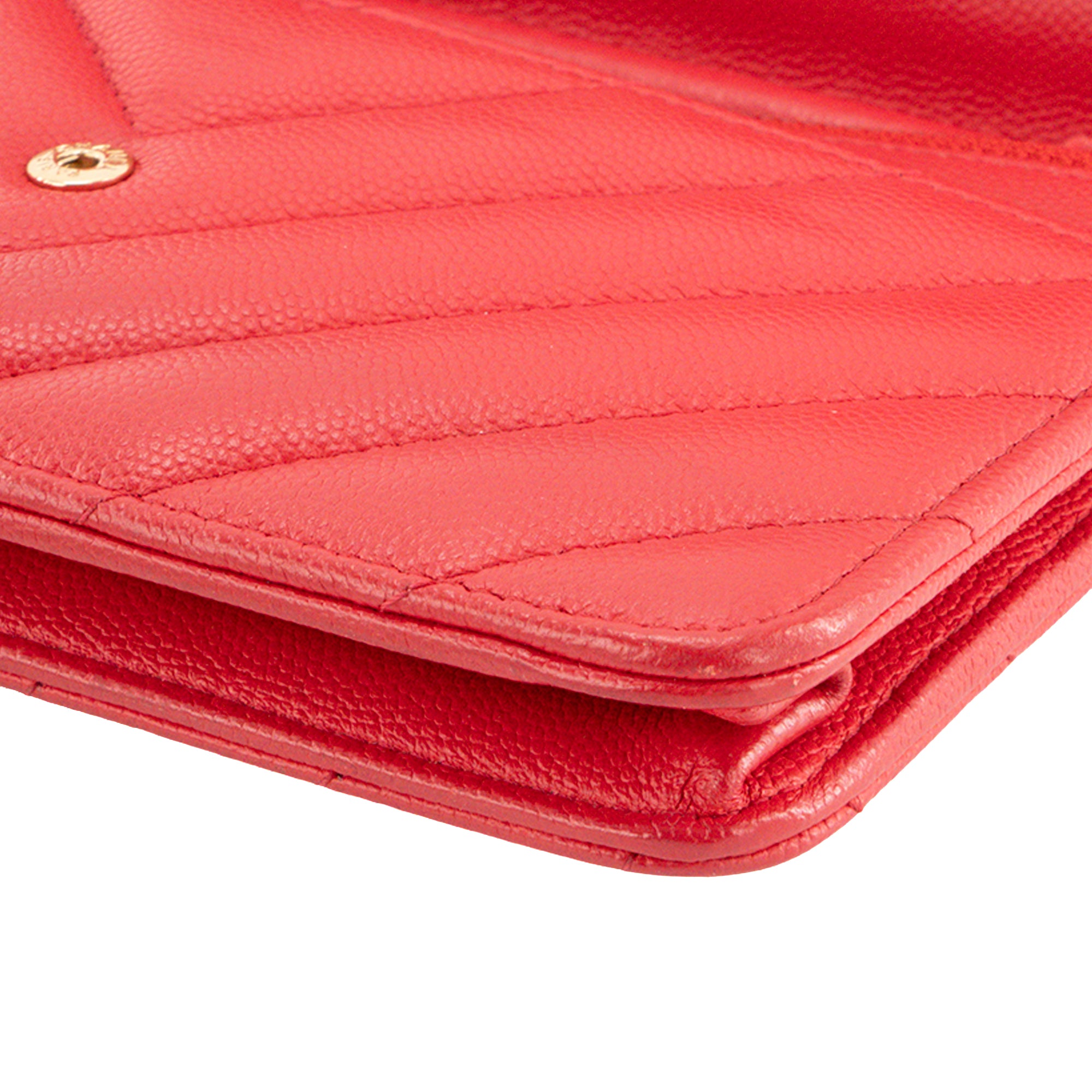CHANEL - Sac à bandoulière Wallet On Chain Classique/Timeless Chanel en cuir caviar rouge édition limitée
