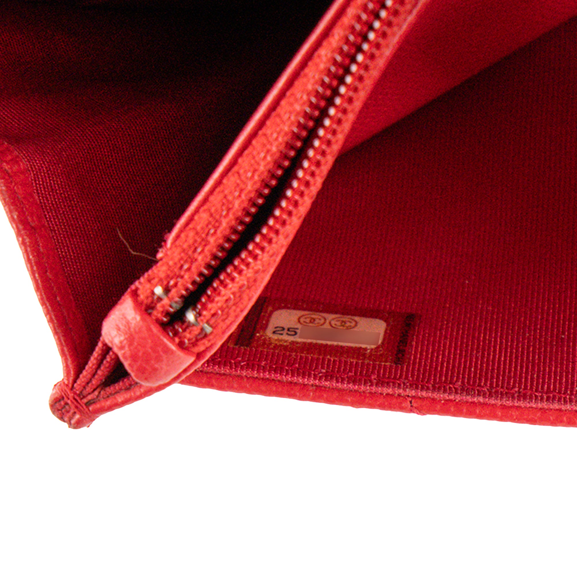 CHANEL - Sac à bandoulière Wallet On Chain Classique/Timeless Chanel en cuir caviar rouge édition limitée