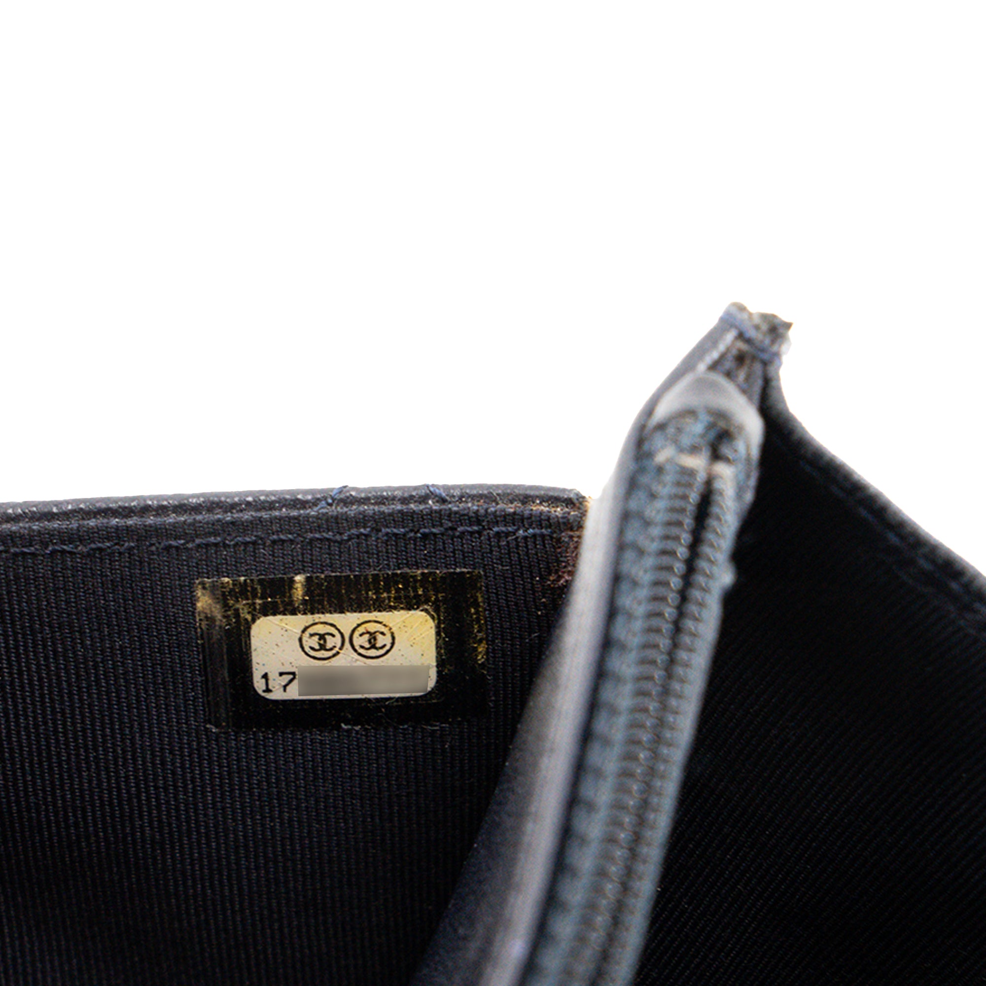 CHANEL - Sac à bandoulière Wallet On Chain Classique/Timeless Chanel en cuir lisse bleu nuit