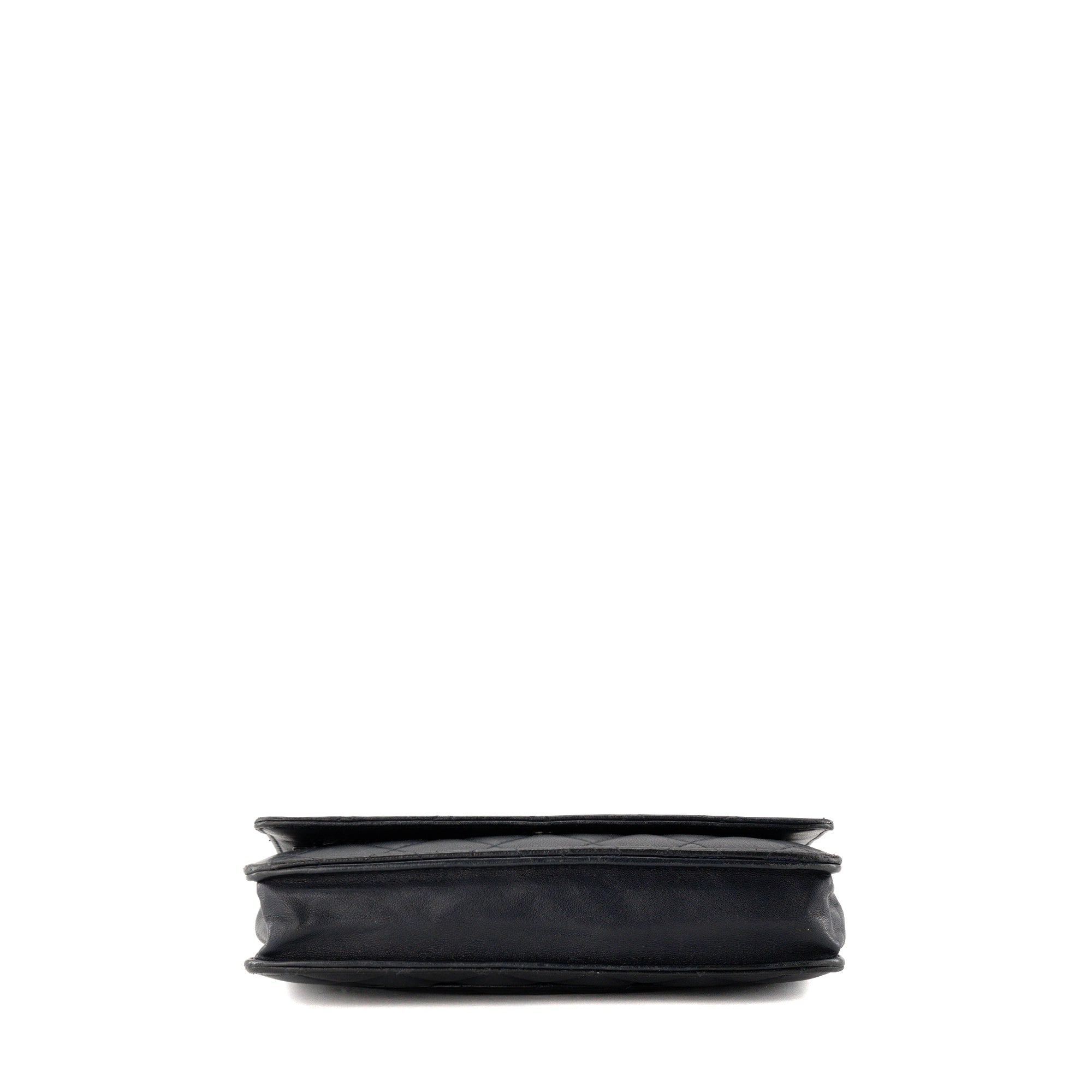 CHANEL - Sac à bandoulière Wallet On Chain Classique/Timeless Chanel en cuir lisse bleu nuit
