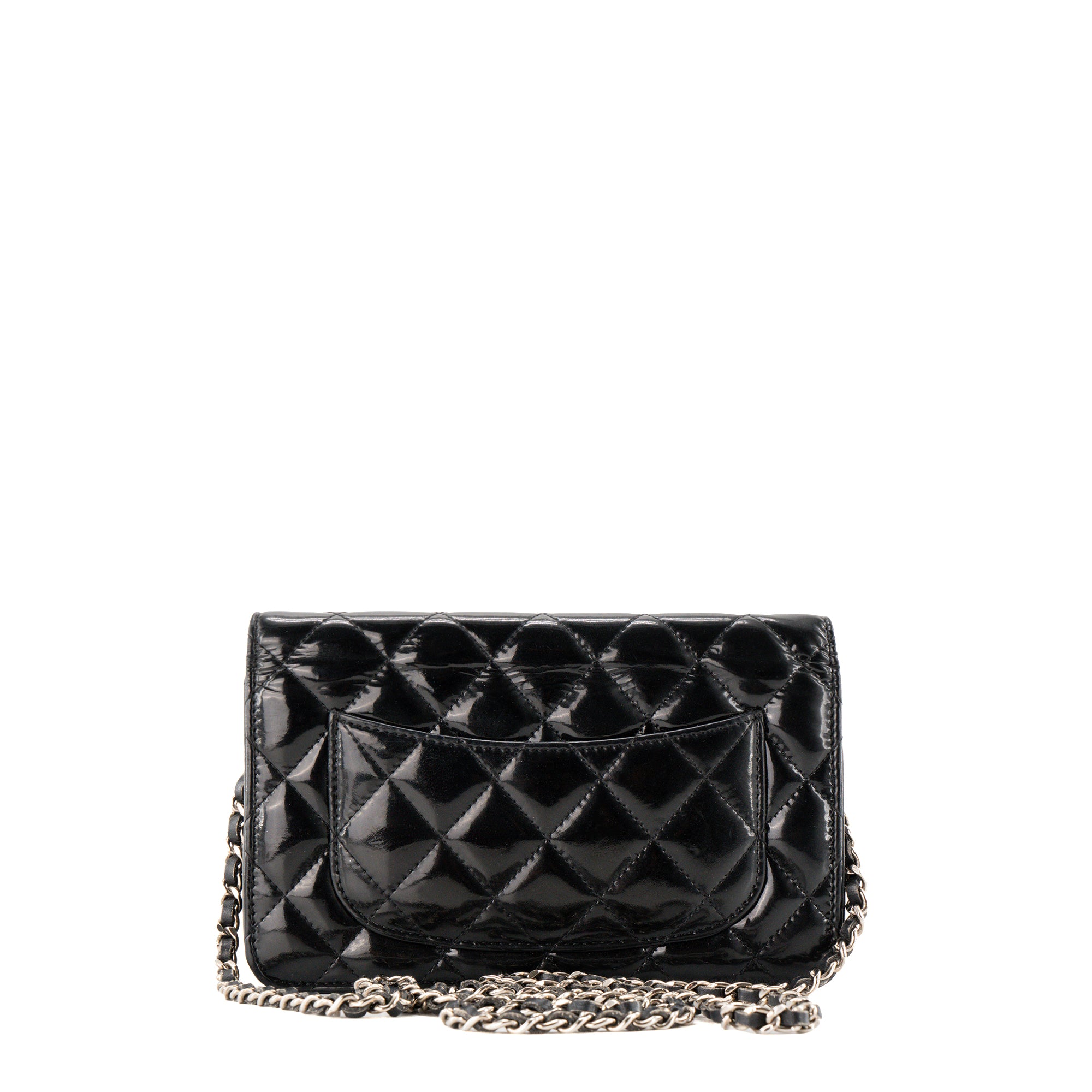 CHANEL - Sac à bandoulière Wallet On Chain Classique/Timeless Chanel en cuir verni noir