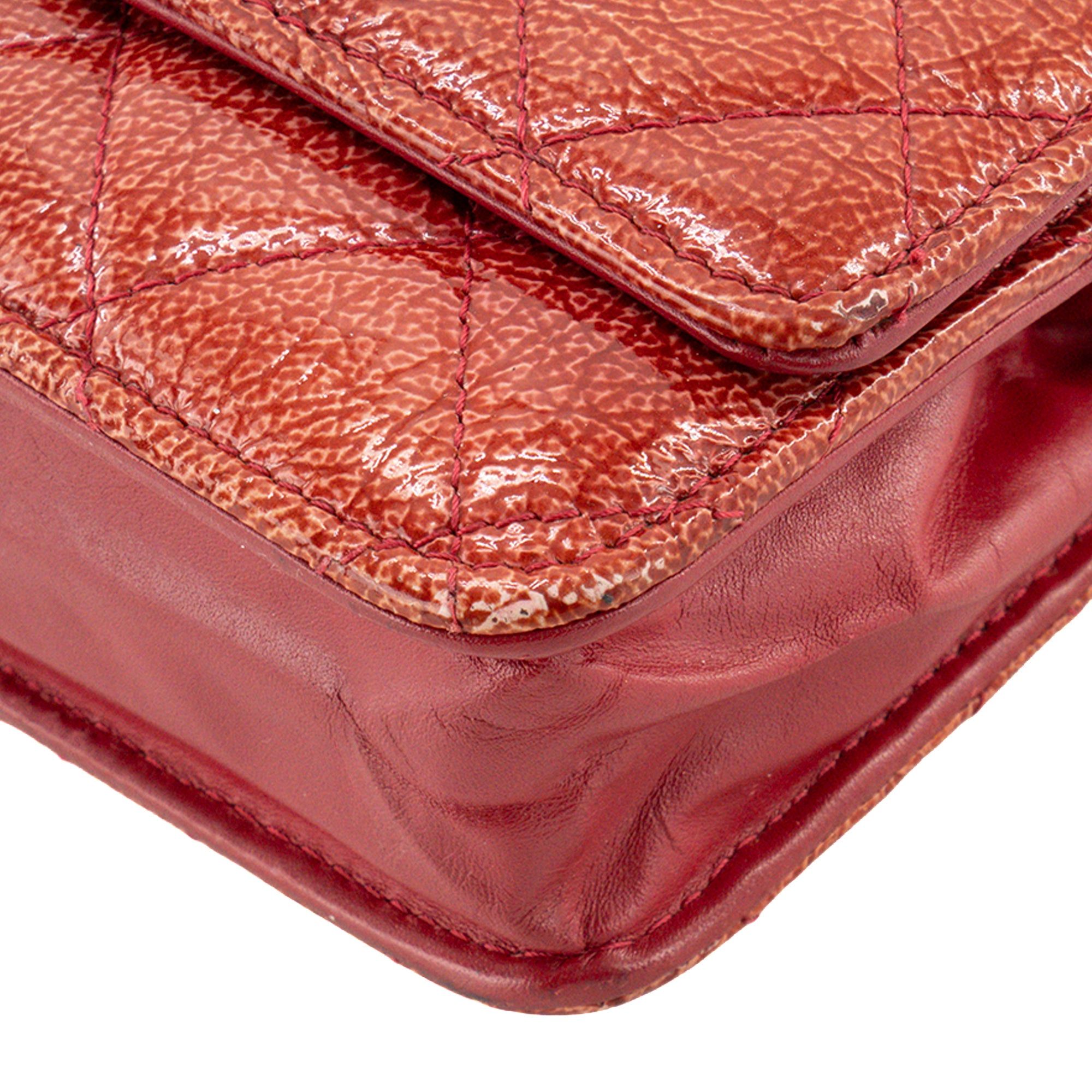 CHANEL - Sac à bandoulière Wallet On Chain Classique/Timeless Chanel en cuir verni orange et rose édition limitée