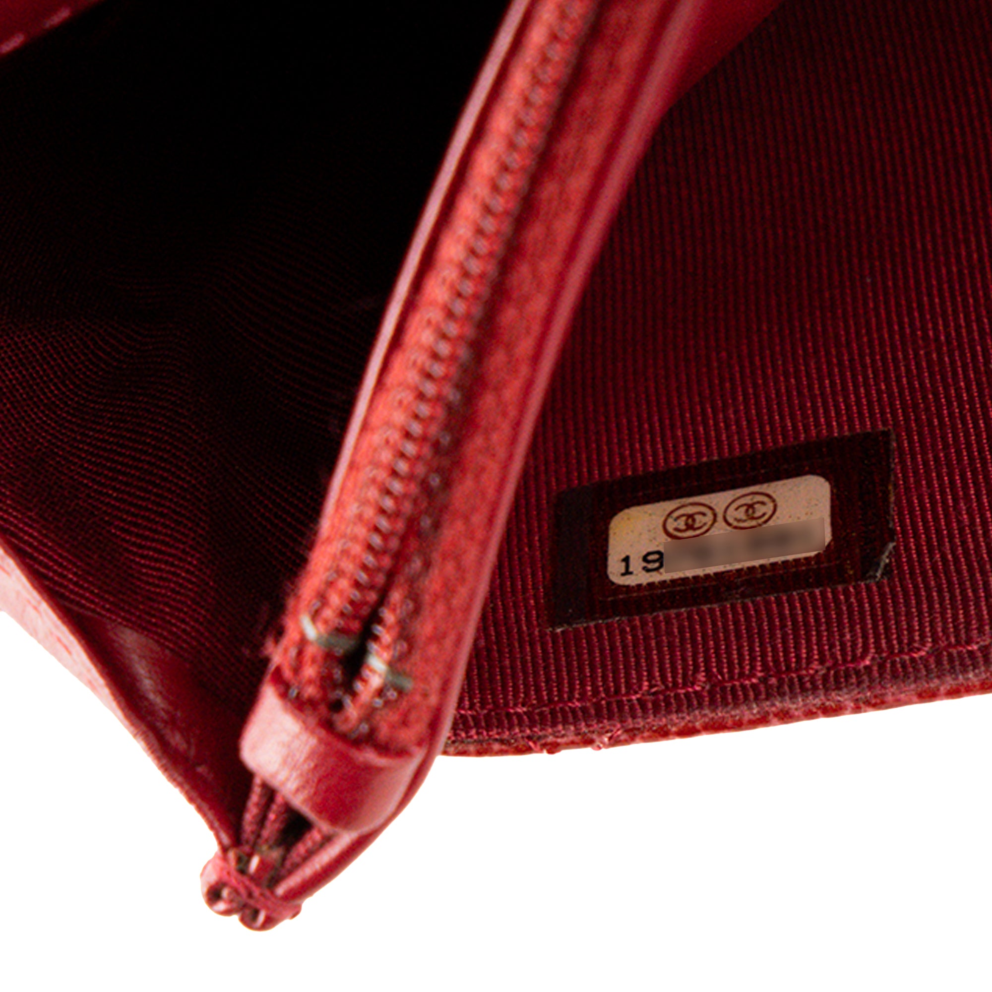 CHANEL - Sac à bandoulière Wallet On Chain Classique/Timeless Chanel en cuir verni orange et rose édition limitée