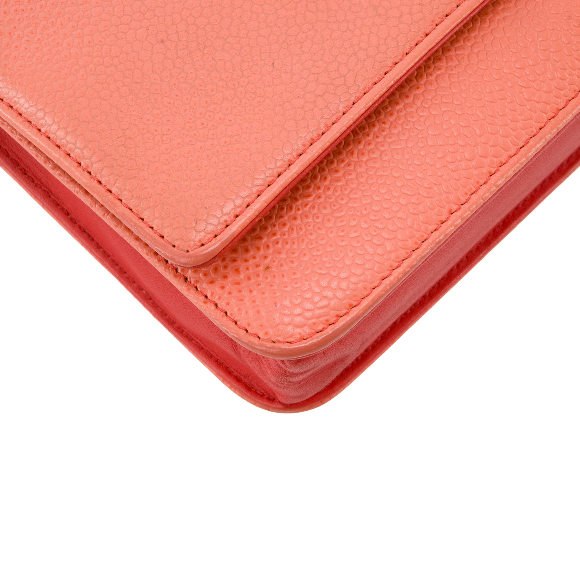 CHANEL - Sac à bandoulière Wallet on Chain Coco Mark Chanel en cuir caviar corail