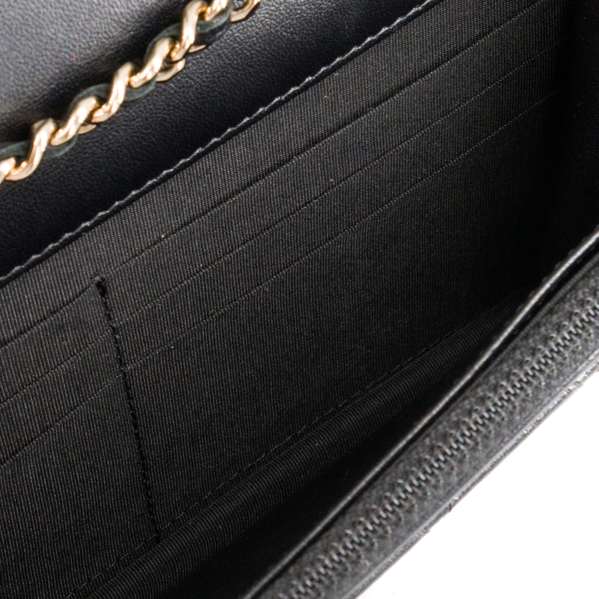CHANEL - Sac à bandoulière Wallet On Chain Trendy CC Chanel en cuir lisse noir
