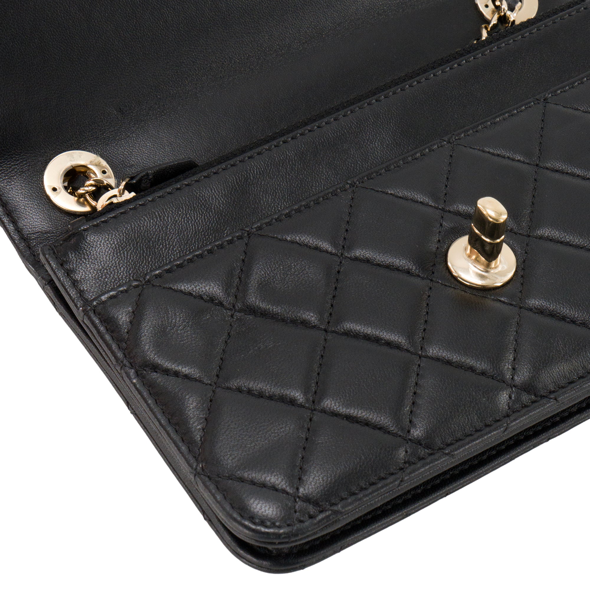CHANEL - Sac à bandoulière Wallet On Chain Trendy CC Chanel en cuir lisse noir
