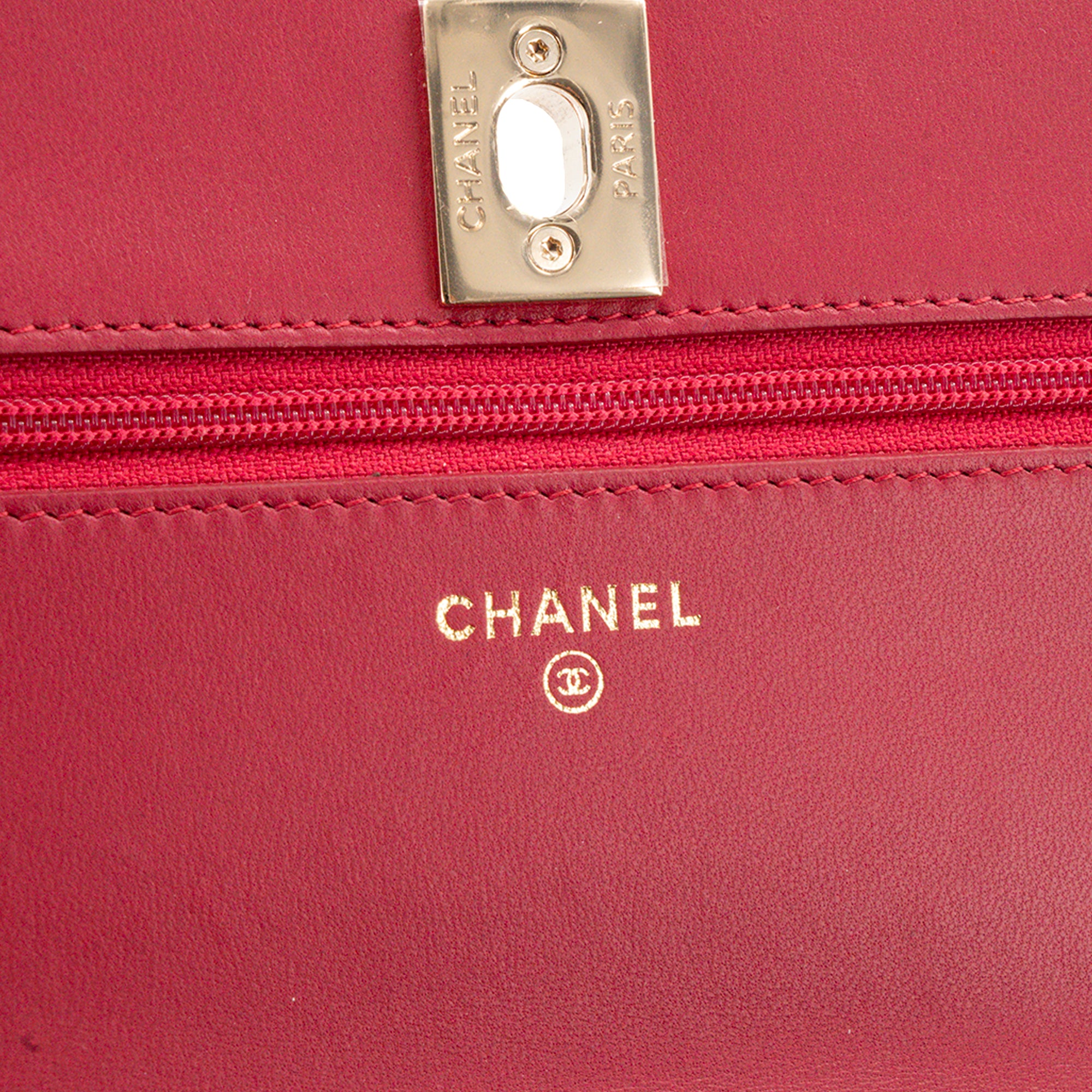CHANEL - Sac à bandoulière Wallet On Chain Trendy CC Chanel en cuir lisse rose