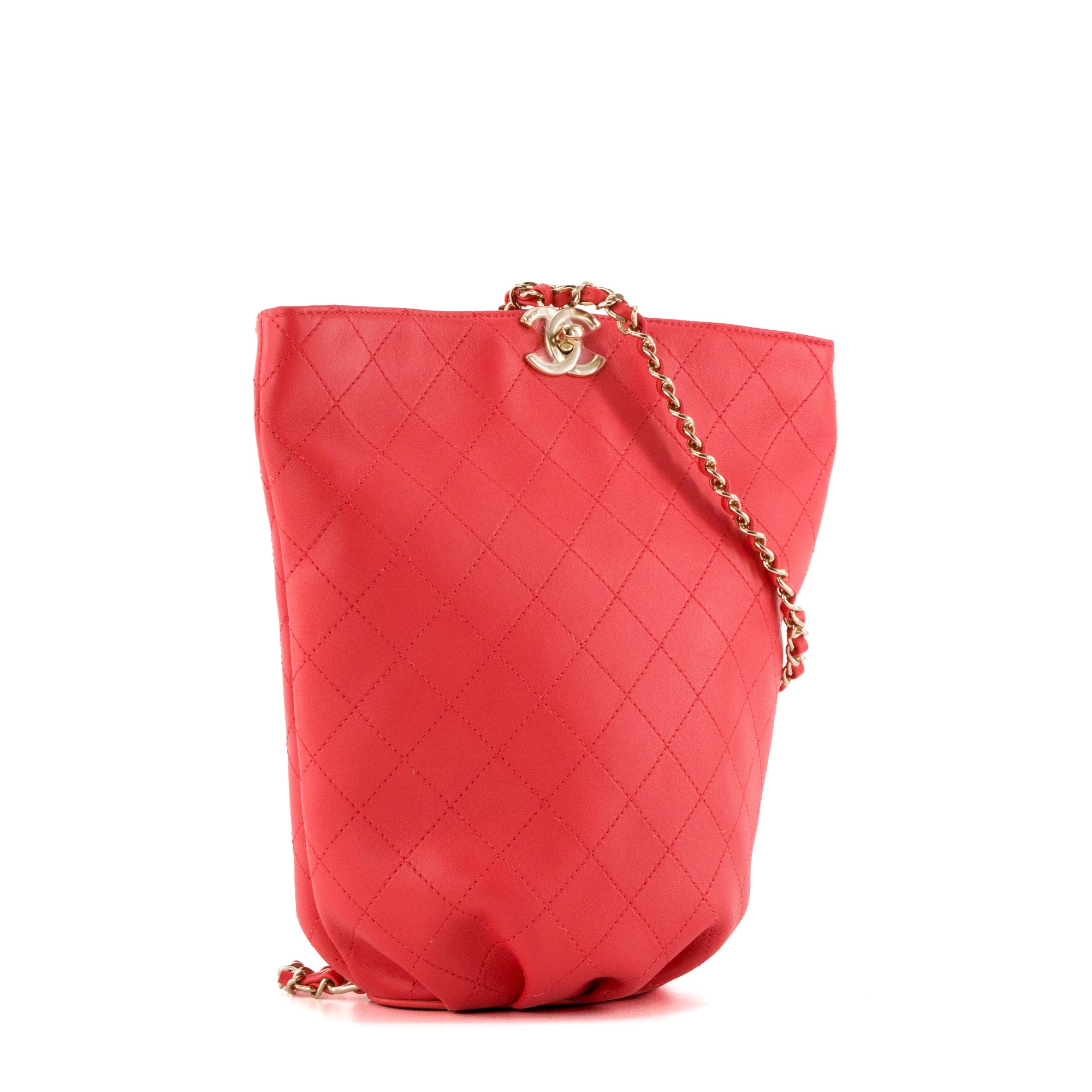 CHANEL - Sac à dos Chanel en cuir lisse rose