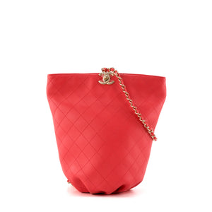 CHANEL - Sac à dos Chanel en cuir lisse rose