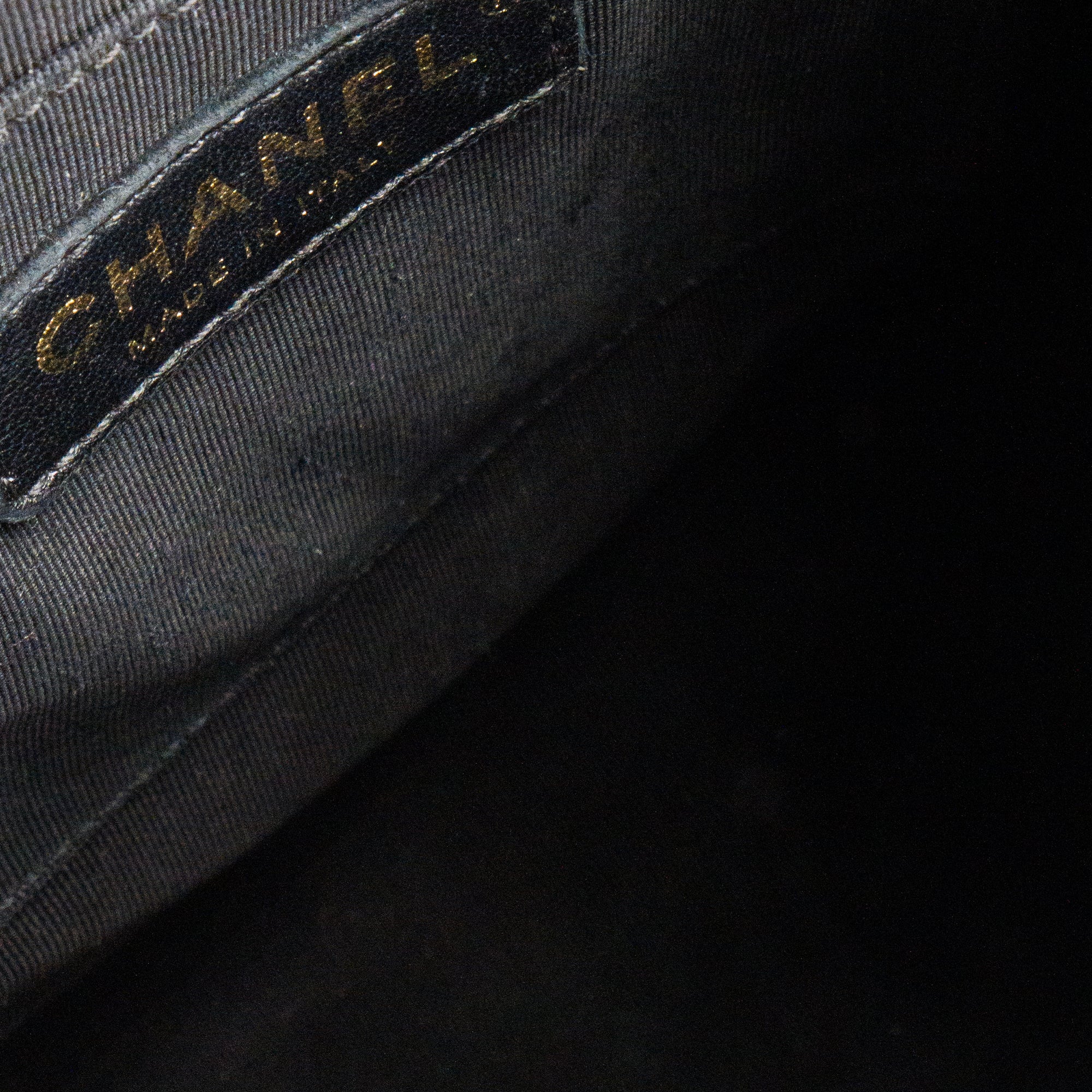 CHANEL - Sac à dos Classique/Timeless Chanel en cuir lisse noir