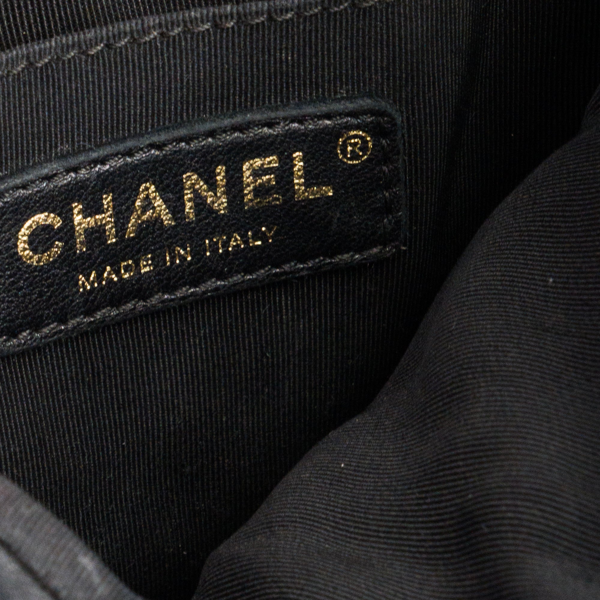 CHANEL - Sac à dos Classique/Timeless Chanel en cuir lisse noir