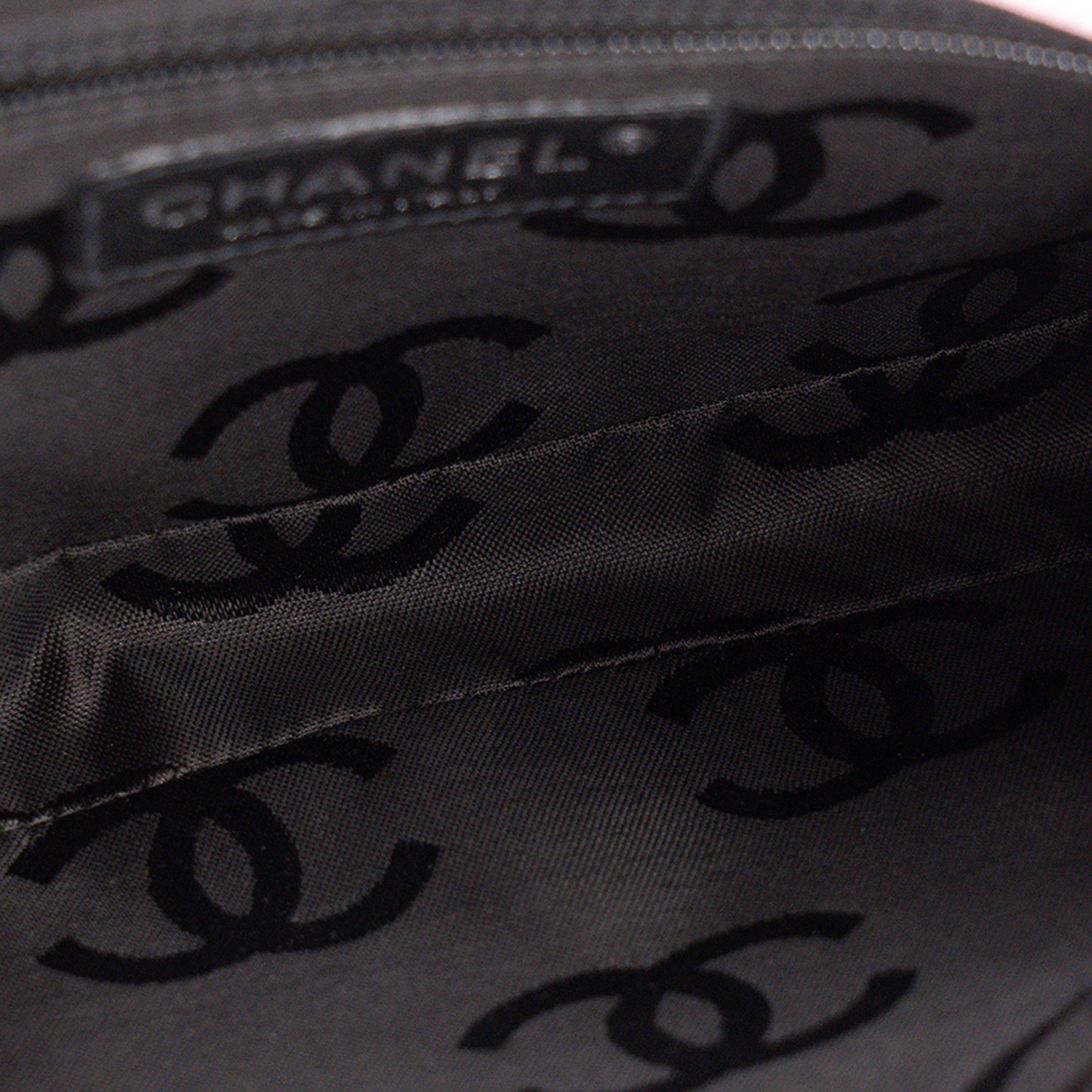 CHANEL - Pink and Black Smooth Leather Chanel Cambon Shoulder Bag