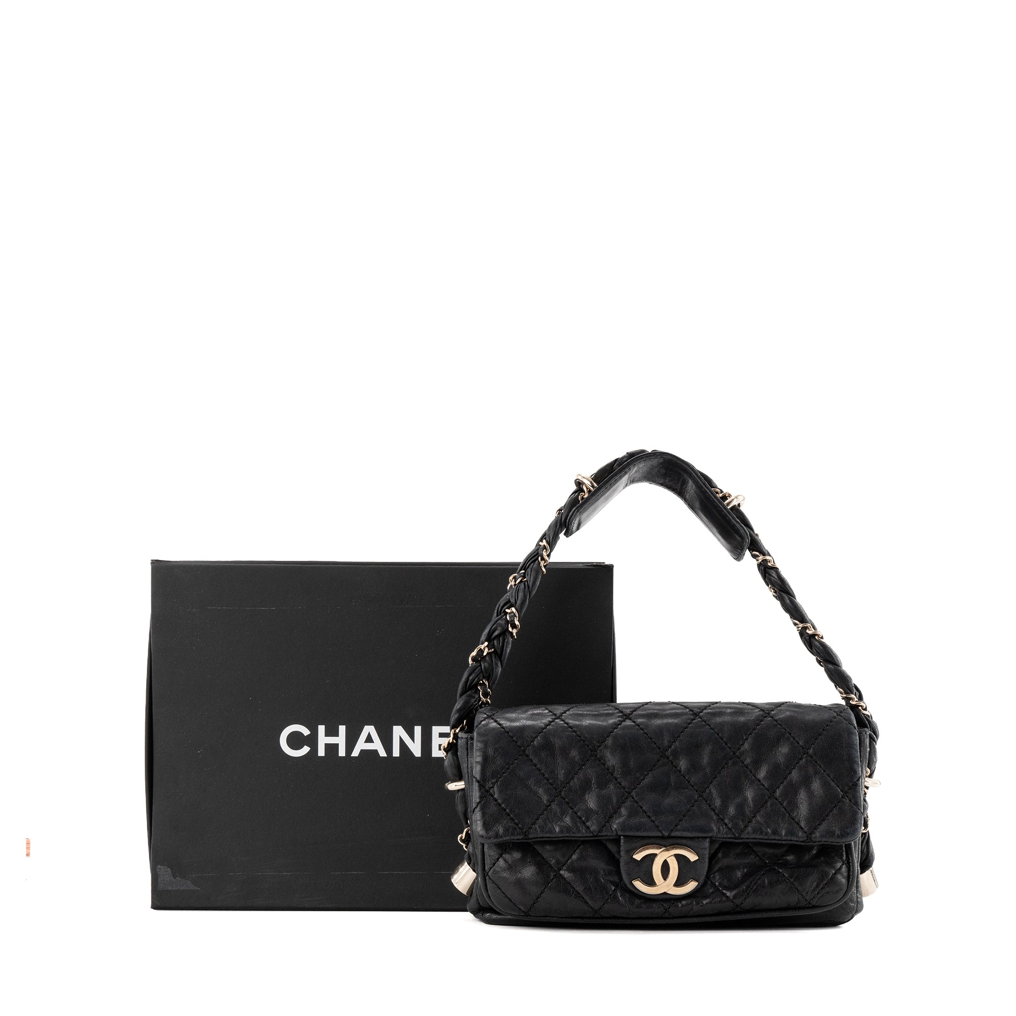 CHANEL - Sac à épaule CC Chanel en cuir lisse noir vintage