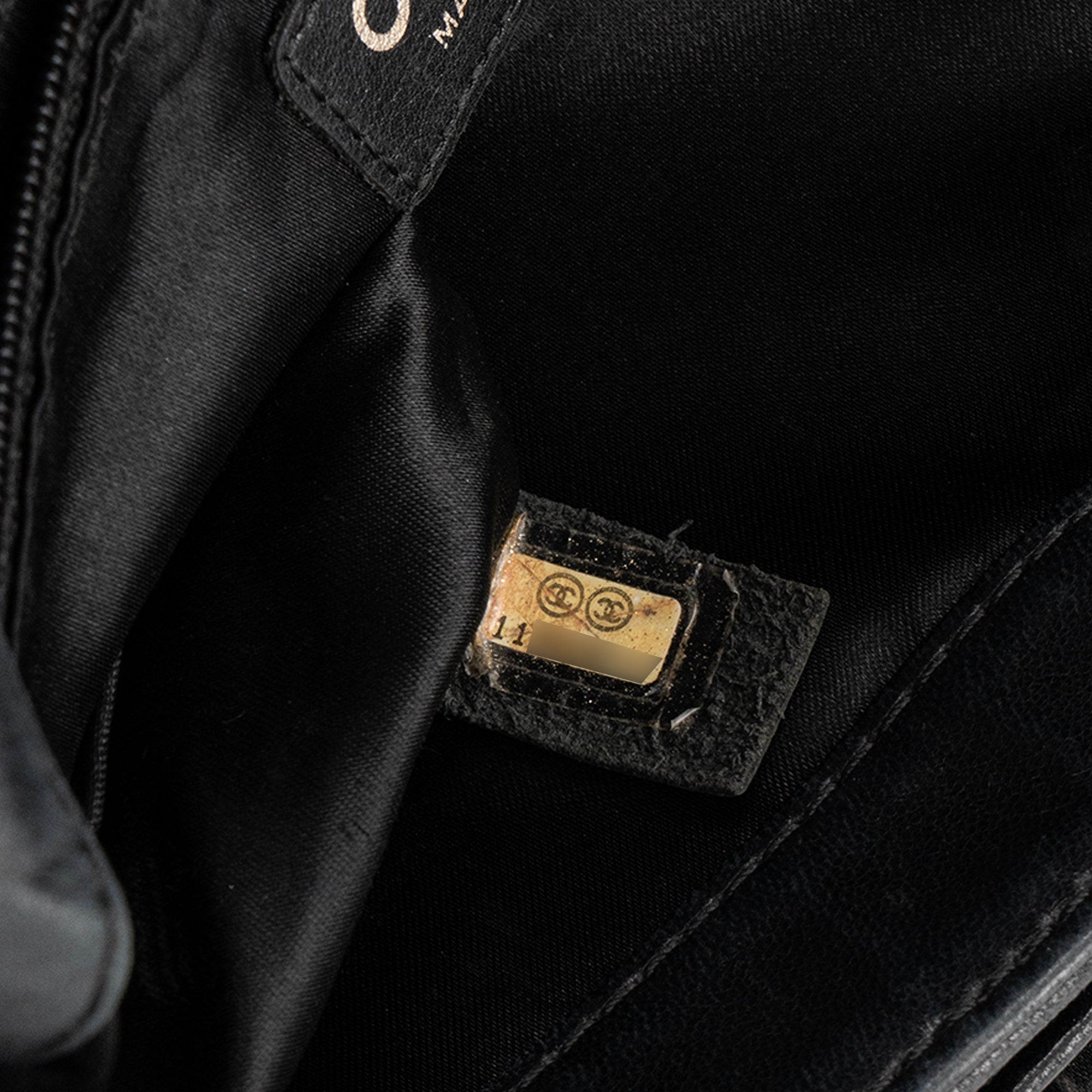 CHANEL - Sac à épaule CC Chanel en cuir lisse noir vintage