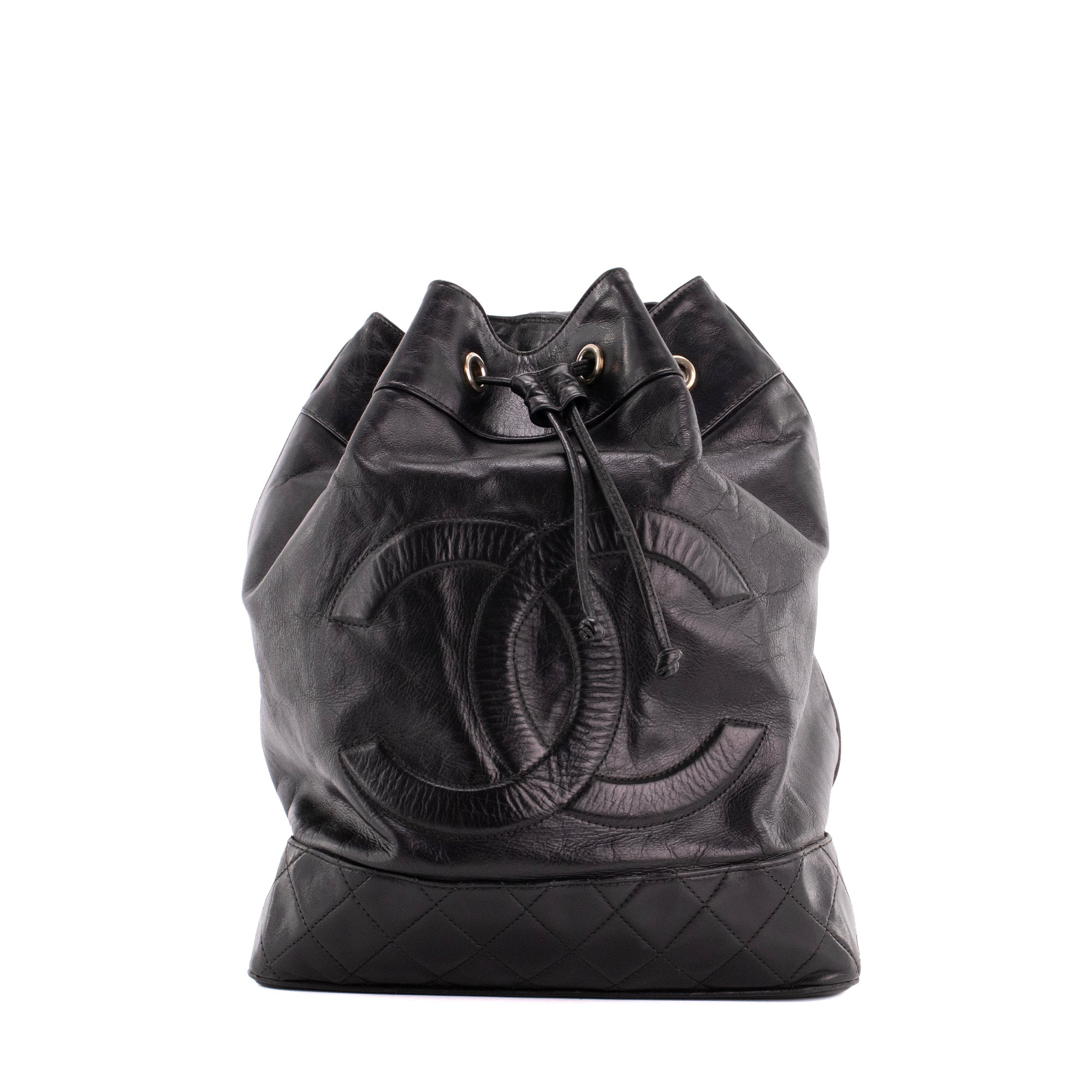 CHANEL - Sac à épaule Chanel en cuir d'agneau noir vintage