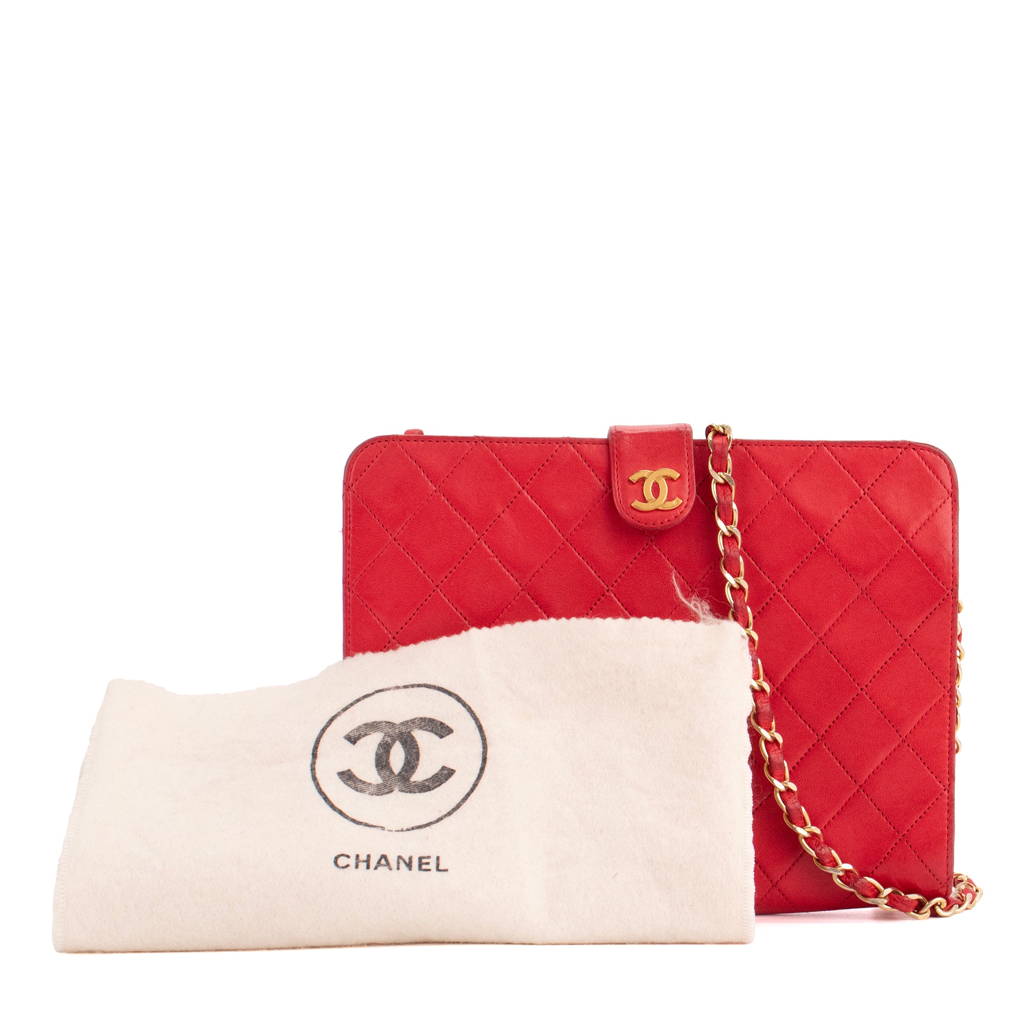CHANEL - Sac à épaule Chanel en cuir d'agneau rouge vintage