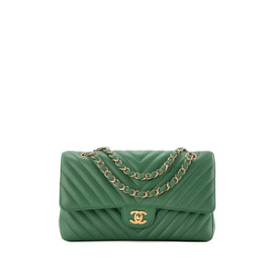 CHANEL - Sac à épaule Classique/Timeless 11.12 Chanel en cuir chevron vert