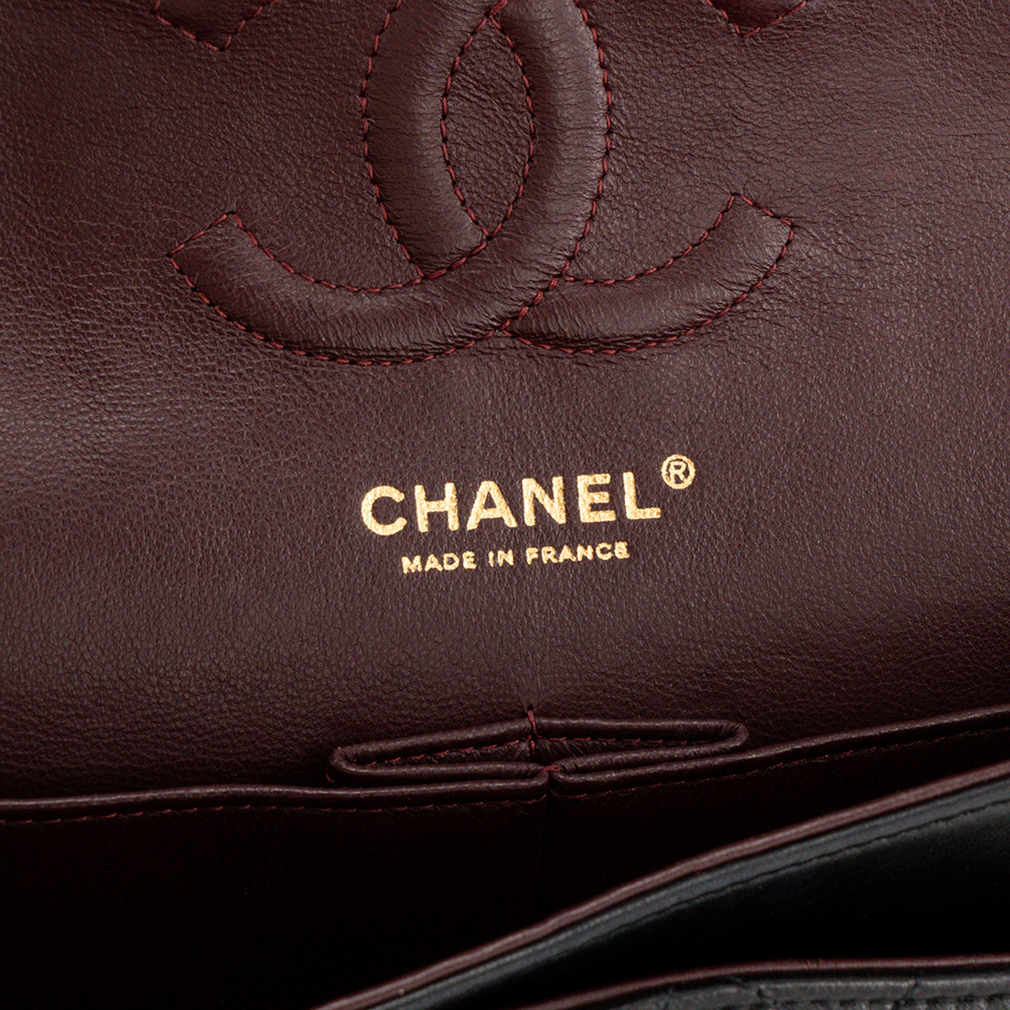 CHANEL - Sac à épaule Classique/Timeless 11.12 Chanel en cuir lisse noir