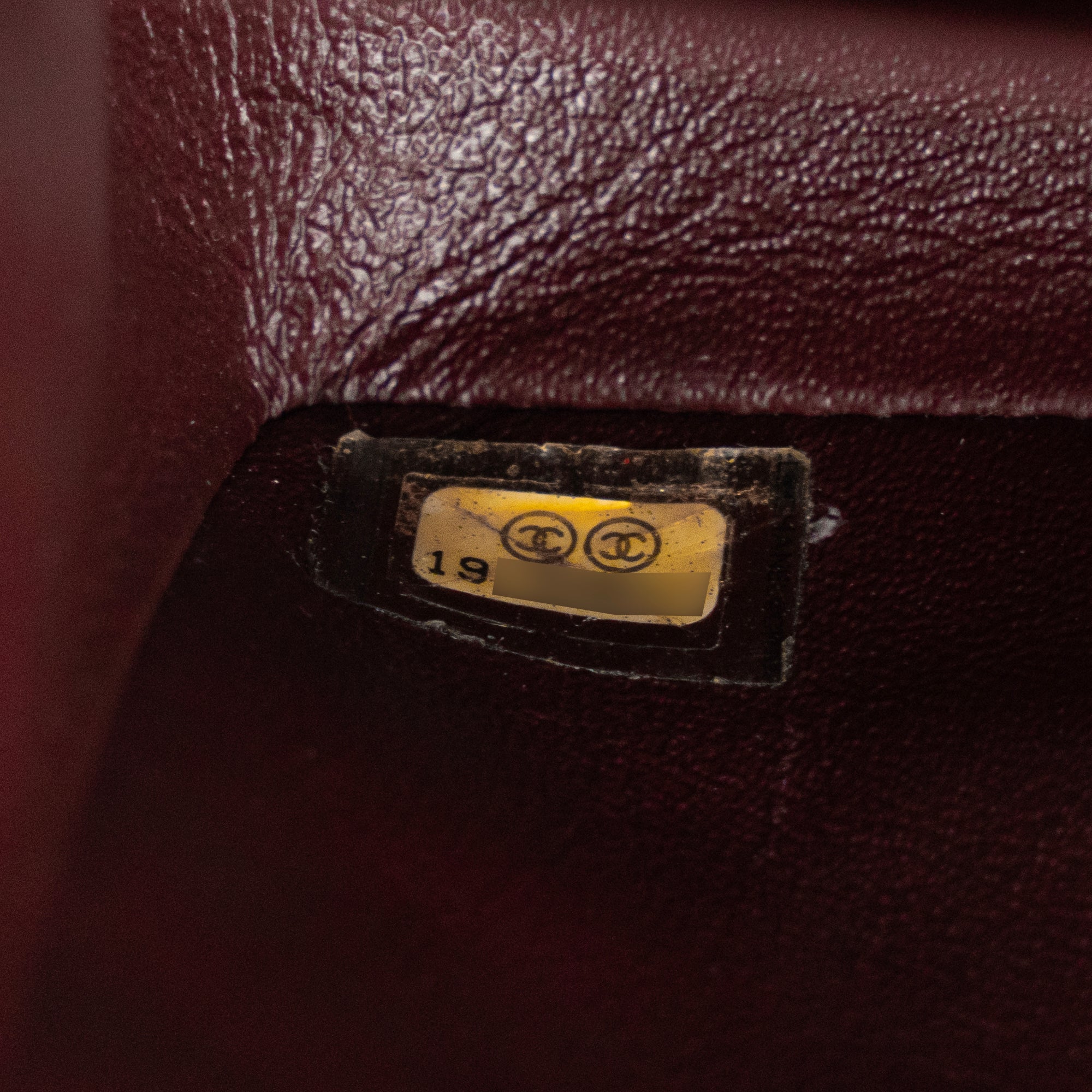 CHANEL - Sac à épaule Classique/Timeless 11.12 Chanel en cuir lisse noir