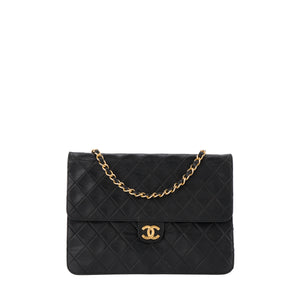 CHANEL - Sac à épaule Classique/Timeless Chanel en cuir lisse noir vintage