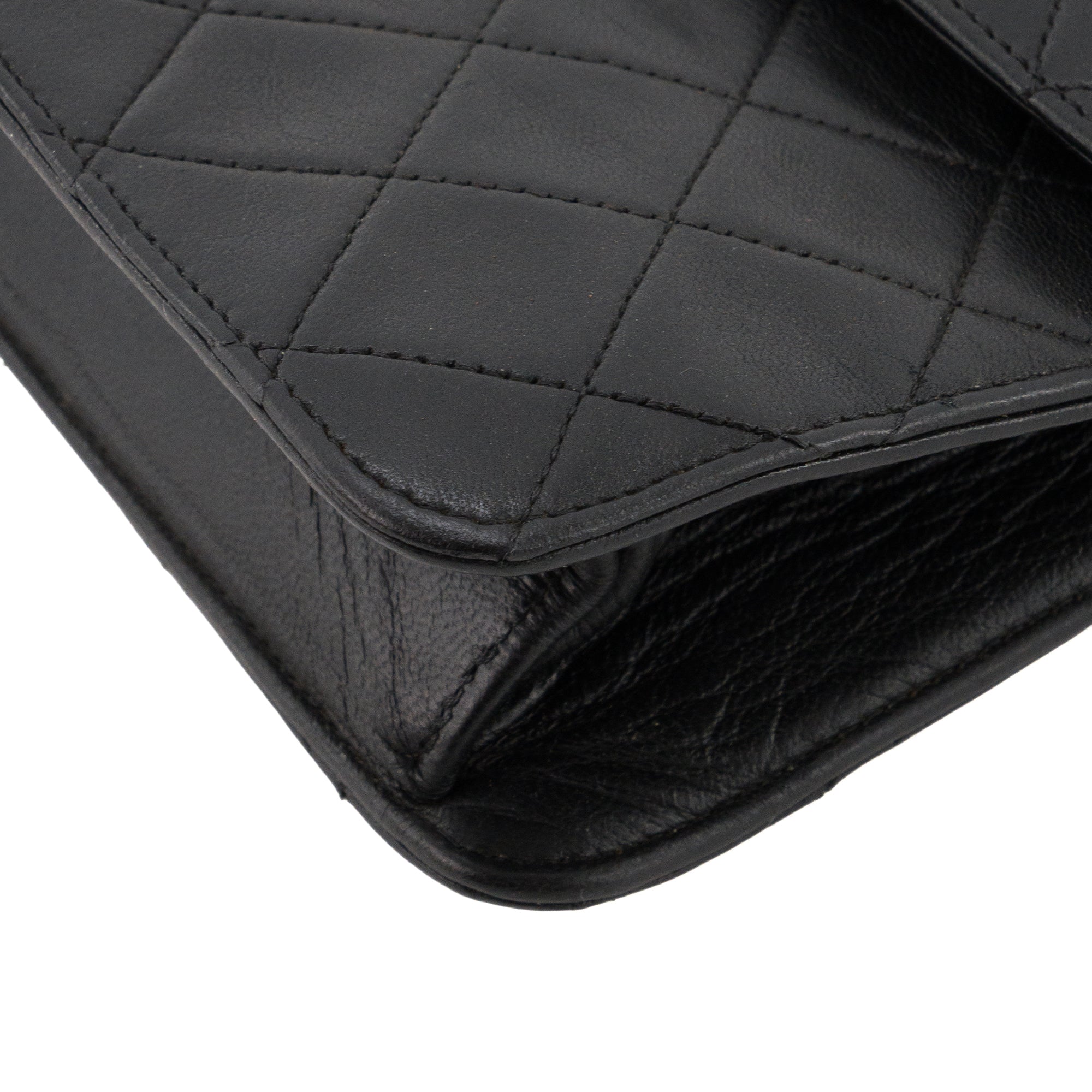 CHANEL - Sac à épaule Classique/Timeless Chanel en cuir lisse noir vintage
