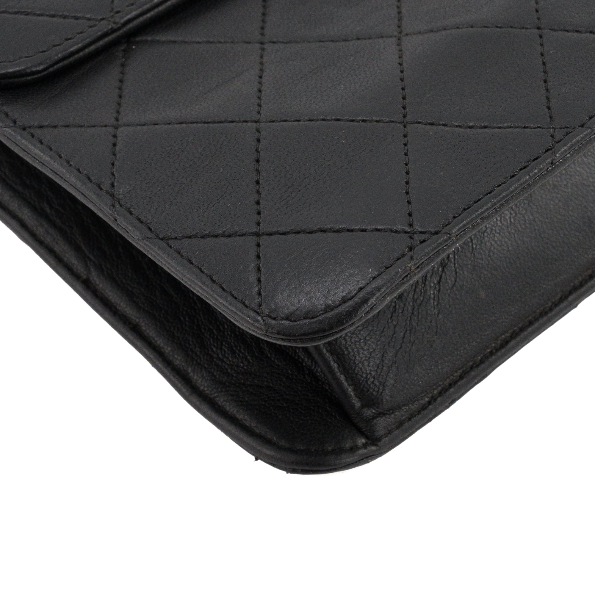 CHANEL - Sac à épaule Classique/Timeless Chanel en cuir lisse noir vintage