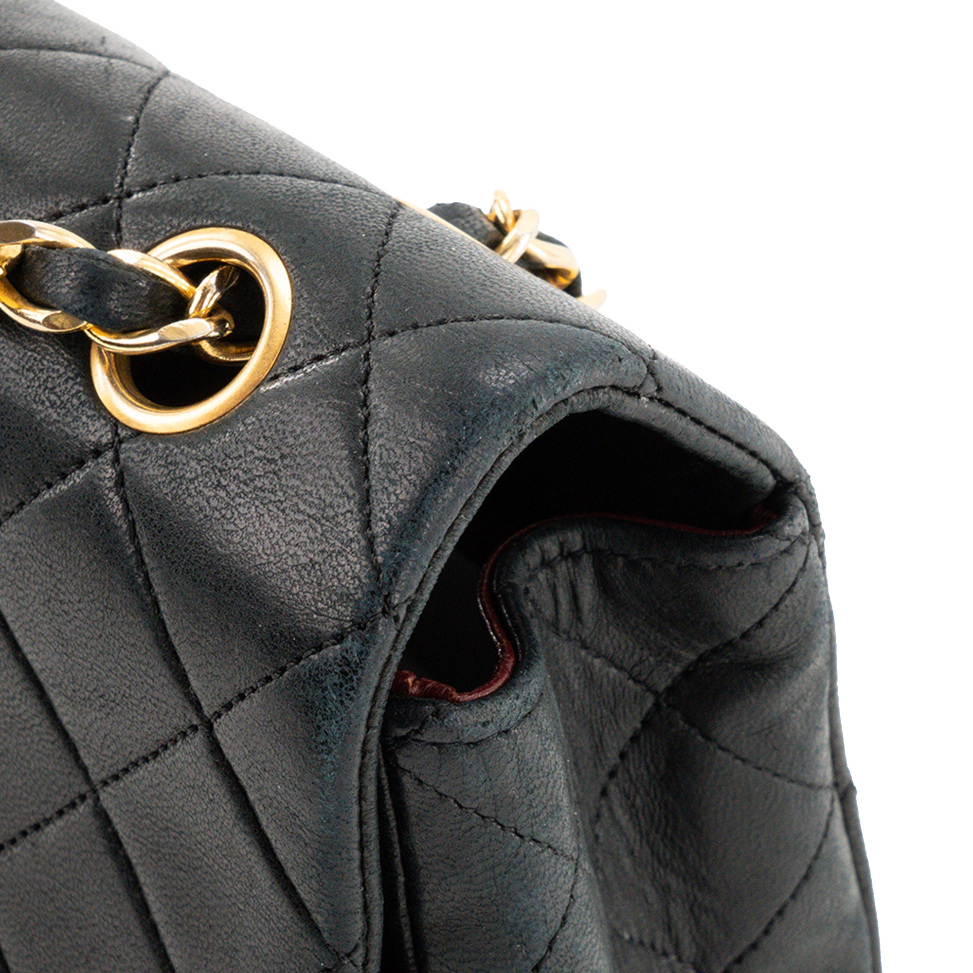 CHANEL - Sac à épaule Classique/Timeless Simple Flap Chanel en cuir lisse noir vintage