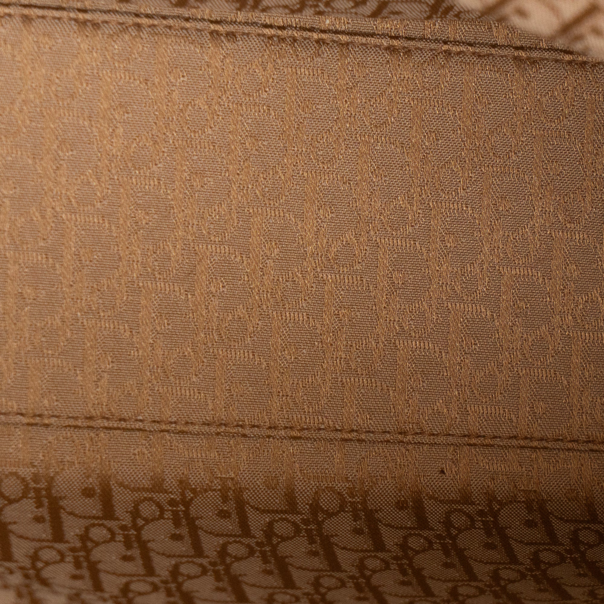 CHANEL - Sac à épaule Lady Dior Large en cuir verni jaune vintage