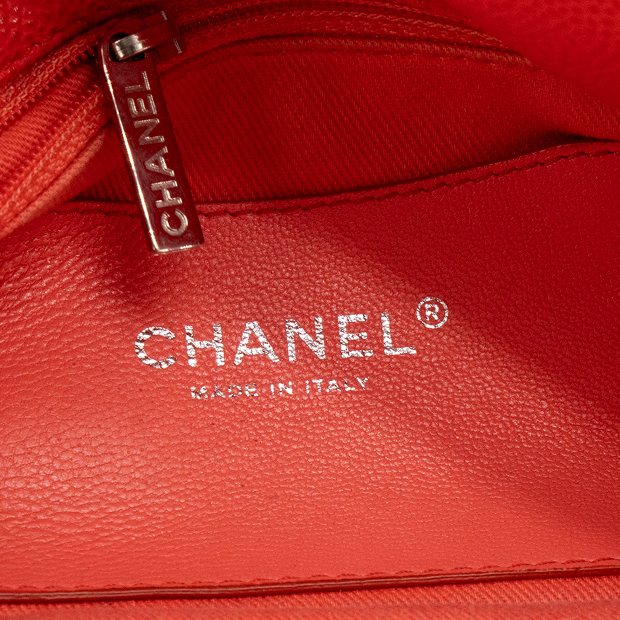 CHANEL - Sac à épaule Mademoiselle Chanel en cuir grainé orange