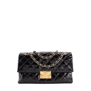 CHANEL - Sac à épaule Pagoda Accordéon Chanel en cuir verni noir
