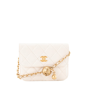 CHANEL - Sac à épaule Wallet On Chain Mini Chanel en cuir lisse blanc